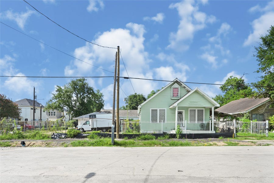 Property photo for 1166 Luzon Street, Houston, TX
