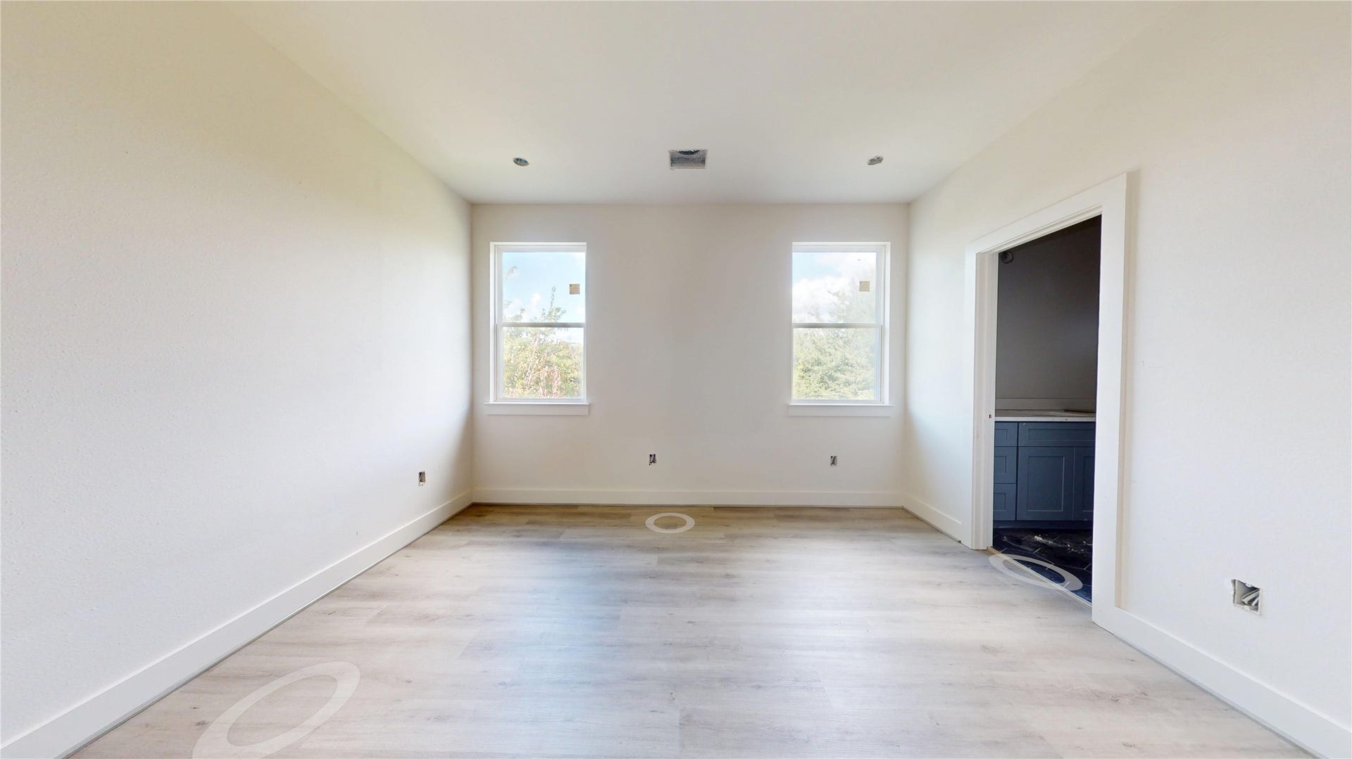 2021 Oak Forest Drive, Houston, TX 77018