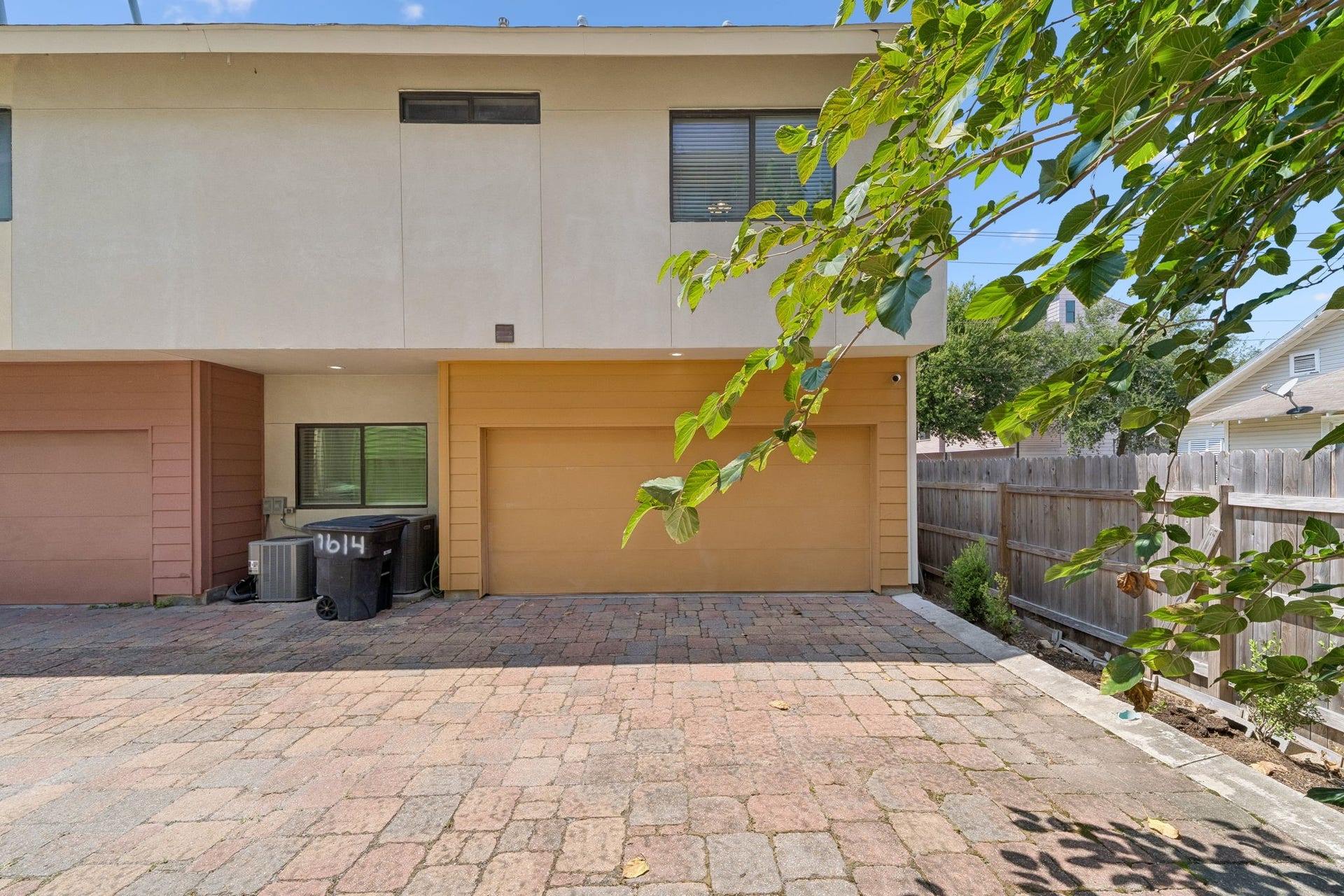 1614 Bonner Street, Houston, TX 77007 1614 Bonner Street, Houston, TX 77007