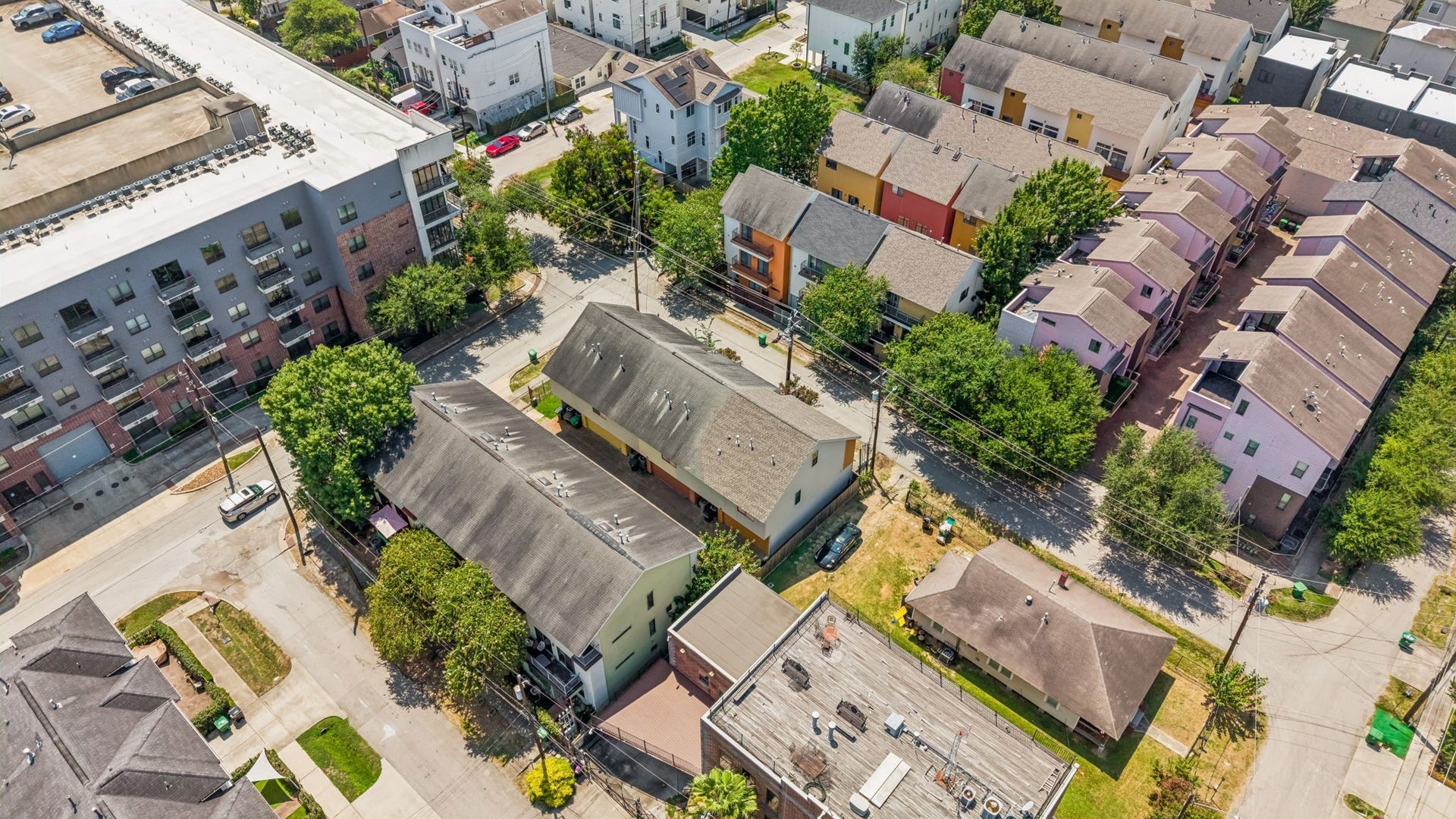 1614 Bonner Street, Houston, TX 77007 1614 Bonner Street, Houston, TX 77007
