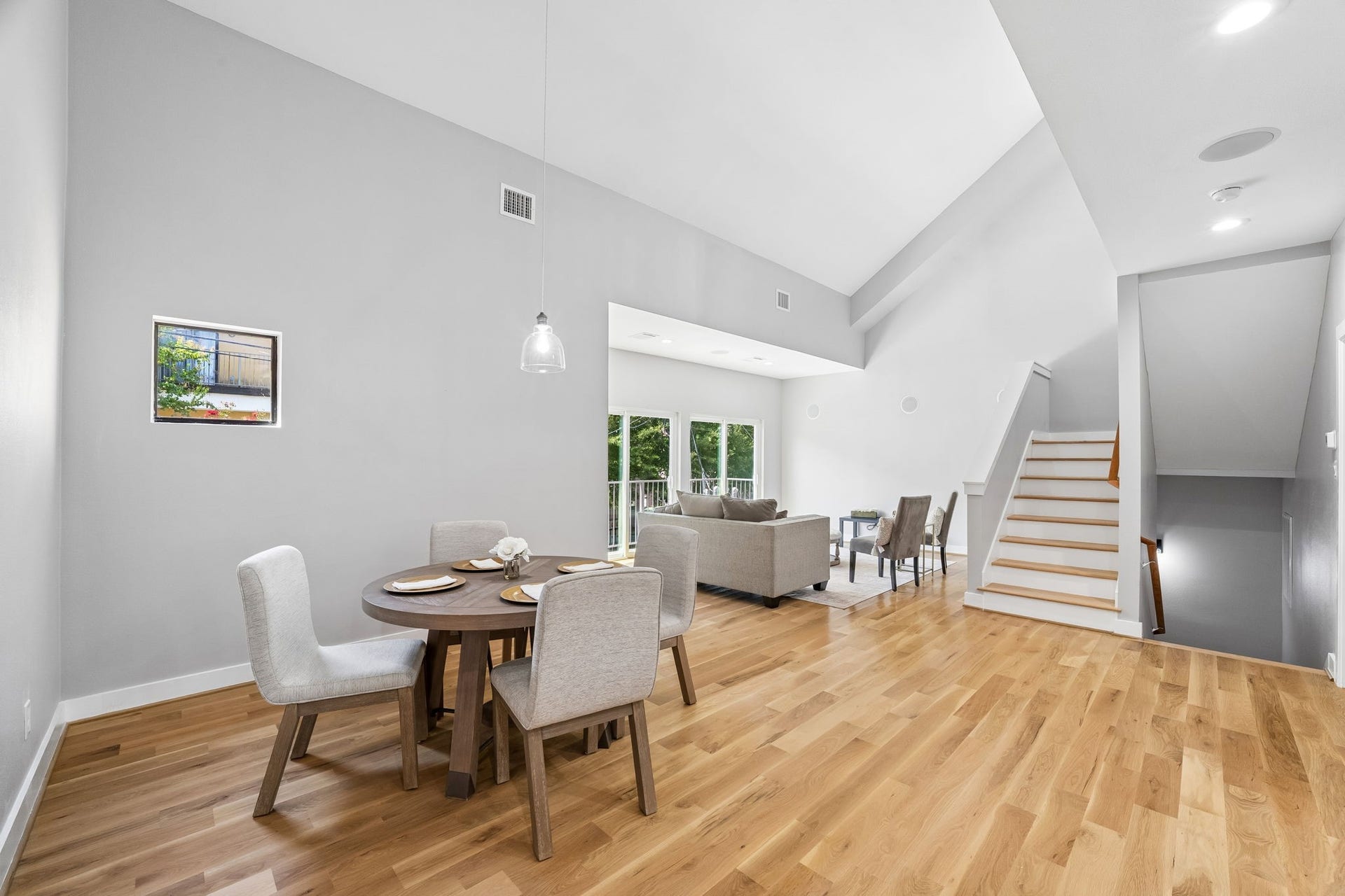1614 Bonner Street, Houston, TX 77007 1614 Bonner Street, Houston, TX 77007
