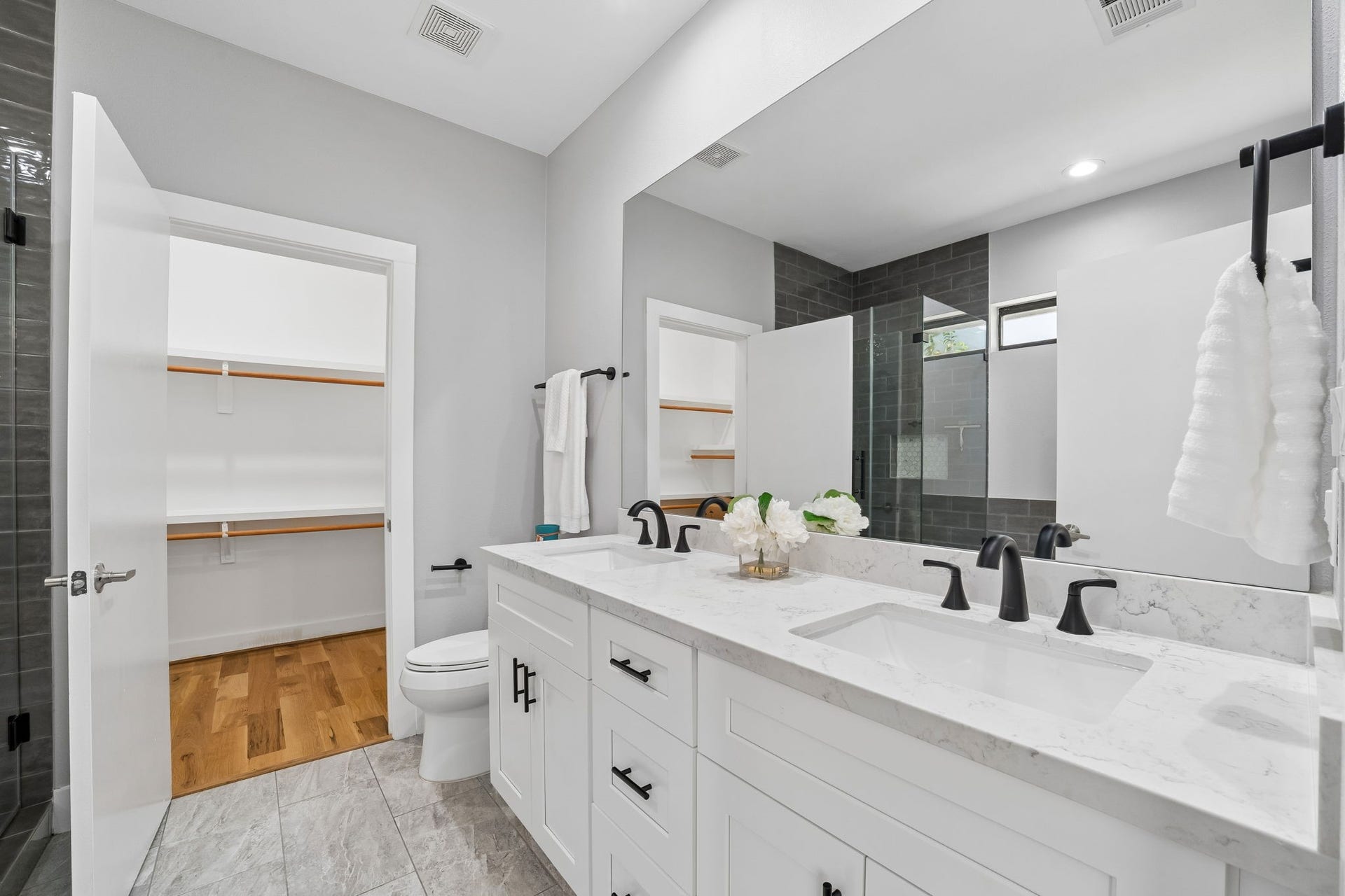 1614 Bonner Street, Houston, TX 77007 1614 Bonner Street, Houston, TX 77007