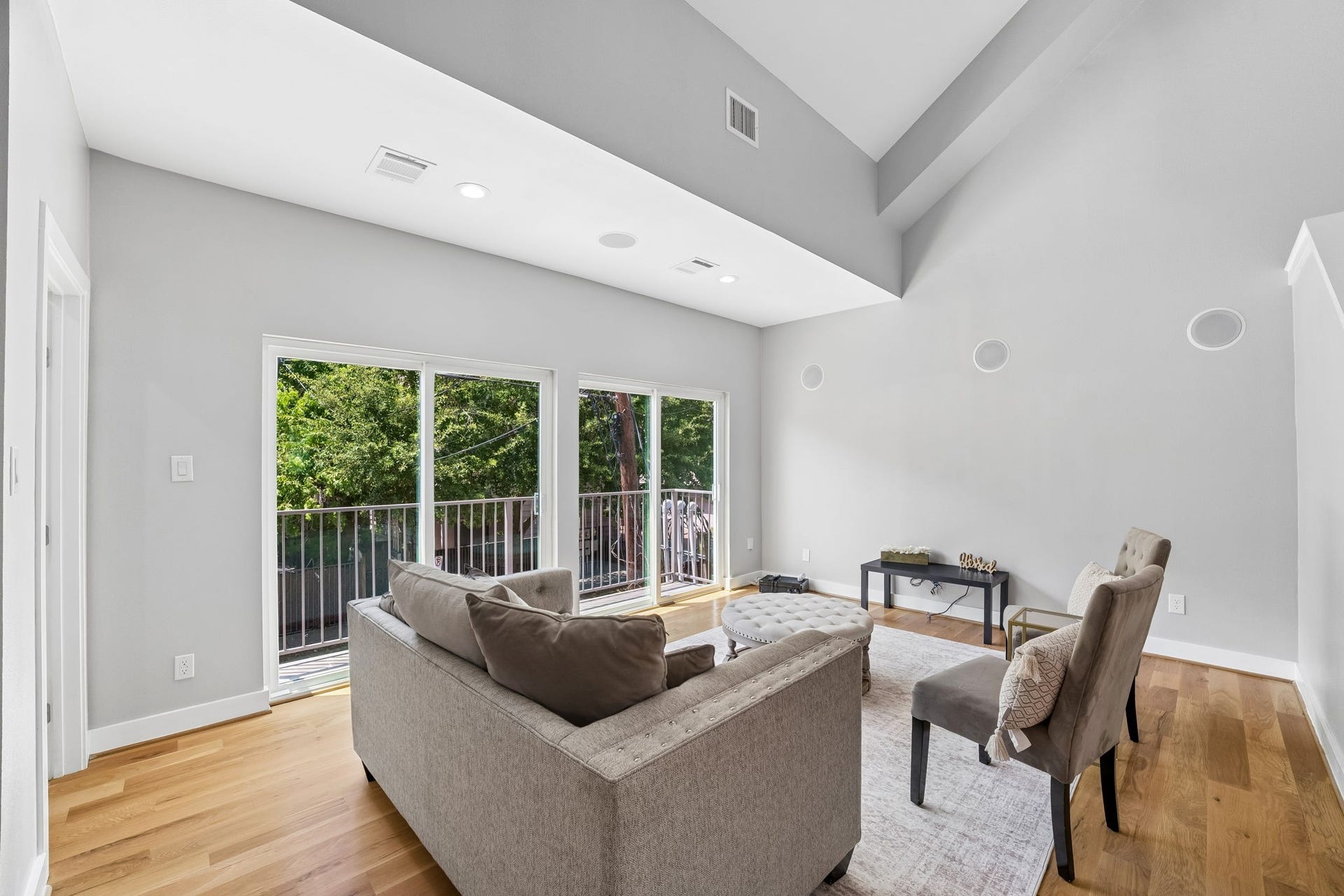 1614 Bonner Street, Houston, TX 77007 1614 Bonner Street, Houston, TX 77007