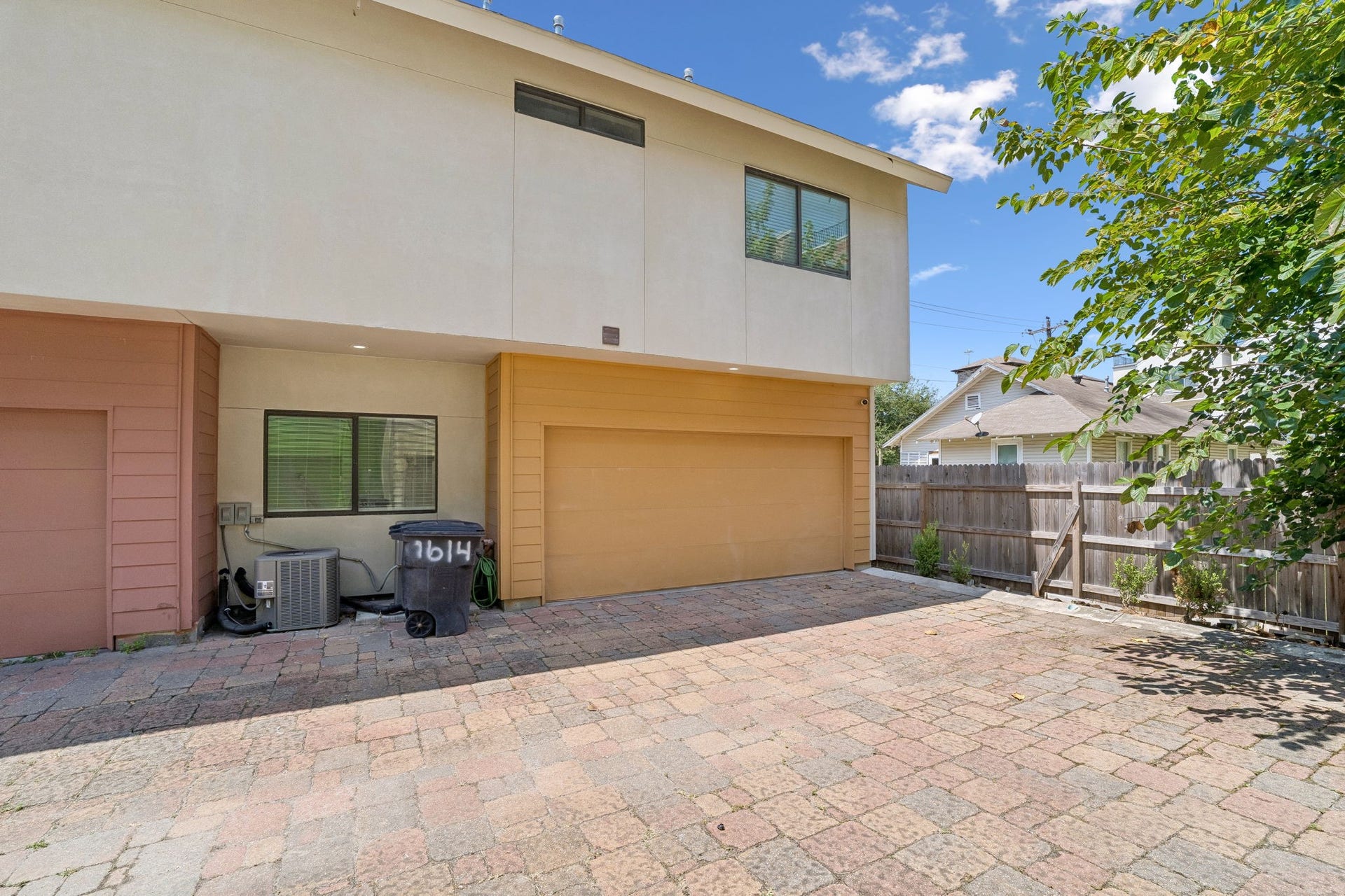 1614 Bonner Street, Houston, TX 77007 1614 Bonner Street, Houston, TX 77007