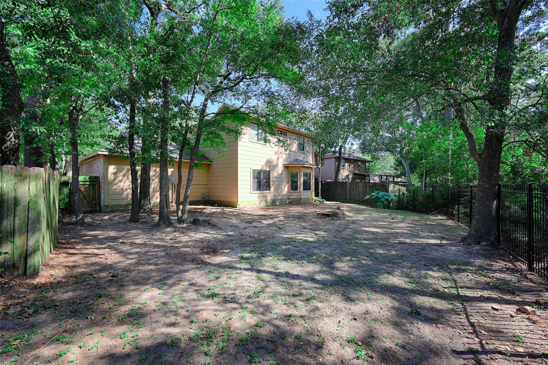 1909 Tickner Street, Conroe, TX 77301