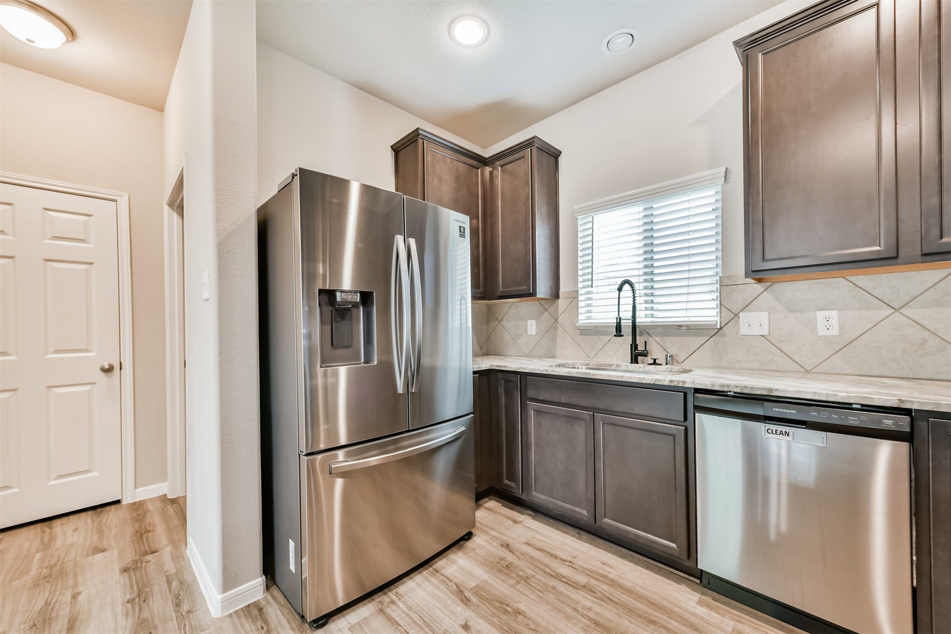 5116 Itiel Street, Houston, TX 77048 5116 Itiel Street, Houston, TX 77048