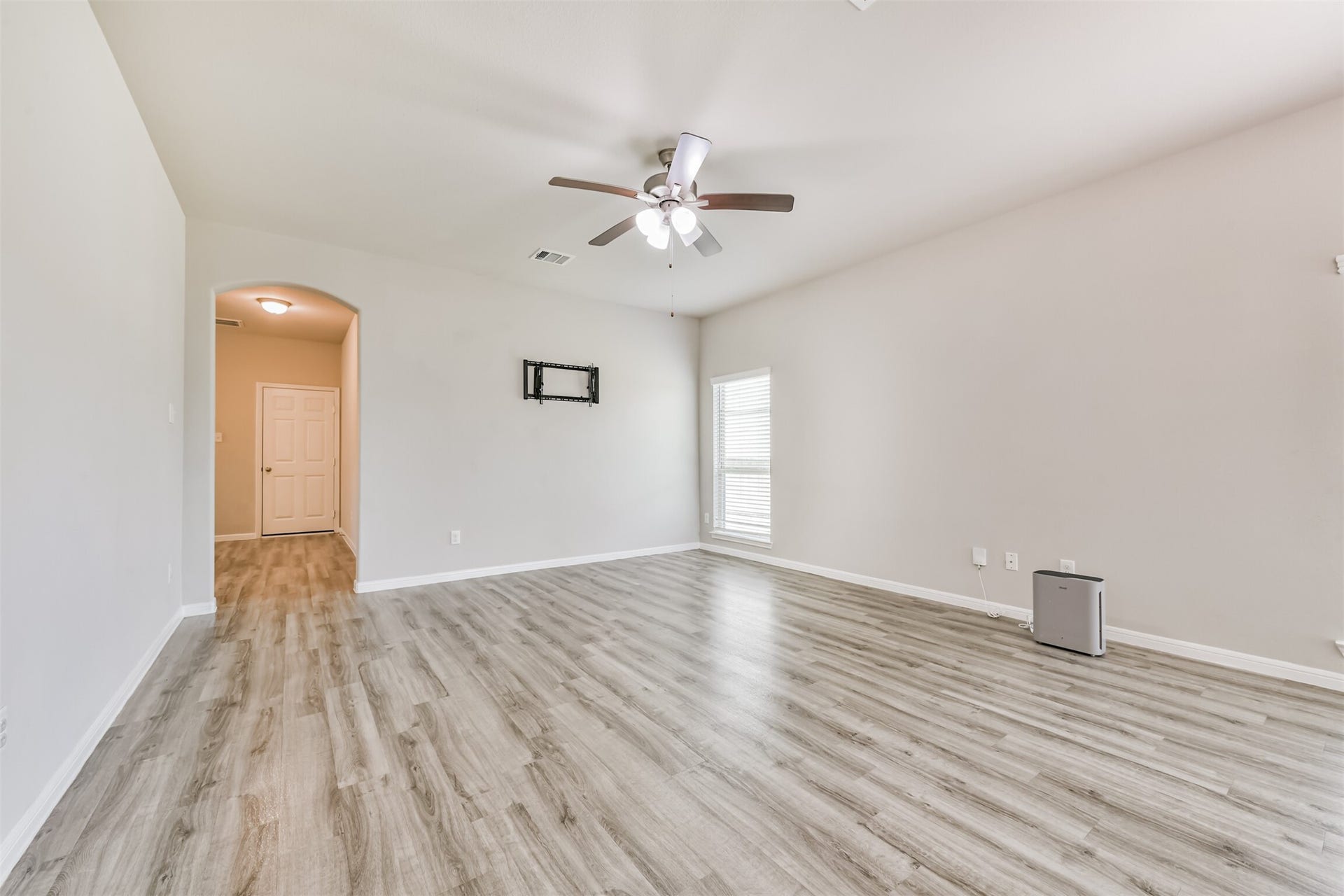 5116 Itiel Street, Houston, TX 77048 5116 Itiel Street, Houston, TX 77048