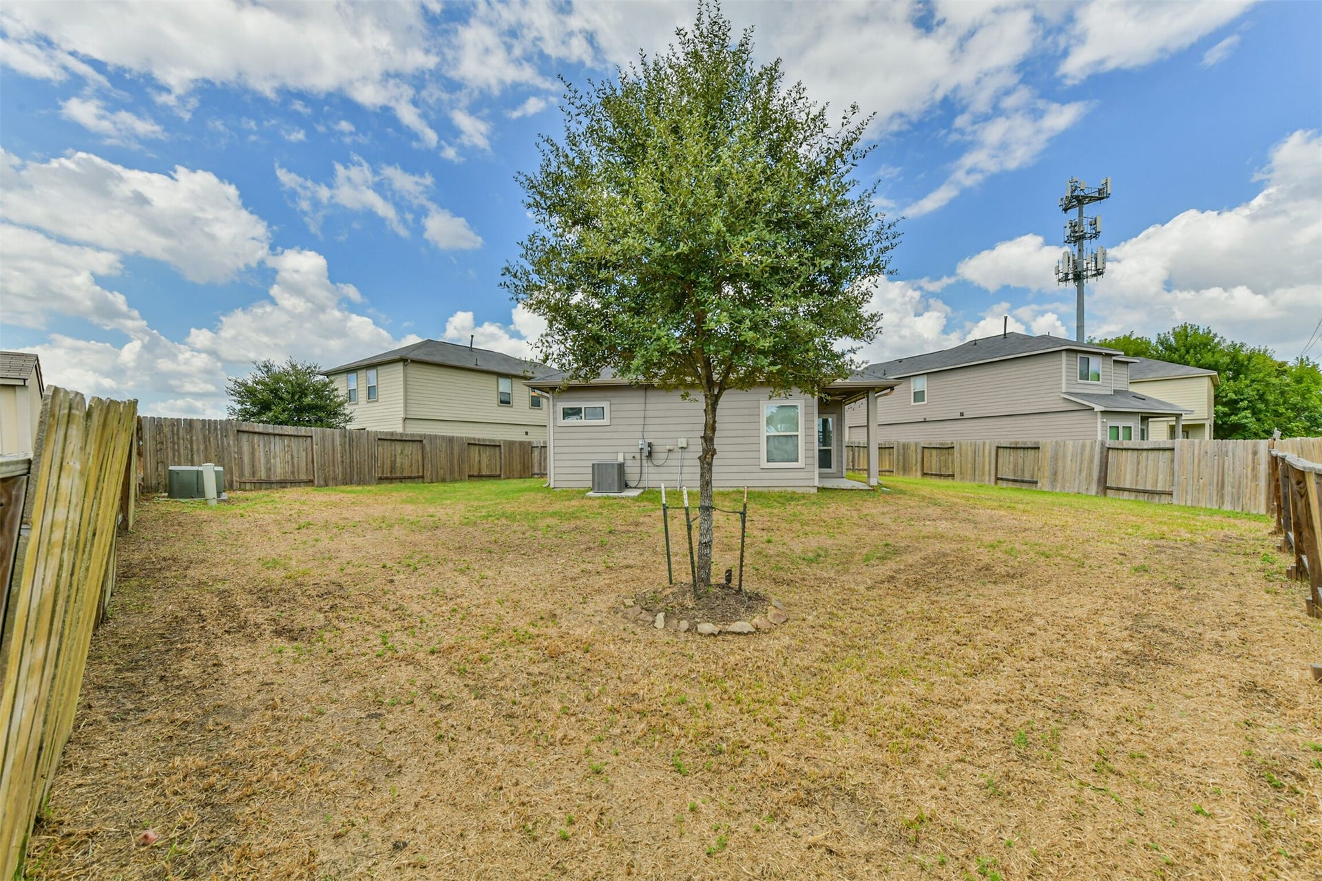 5116 Itiel Street, Houston, TX 77048 5116 Itiel Street, Houston, TX 77048