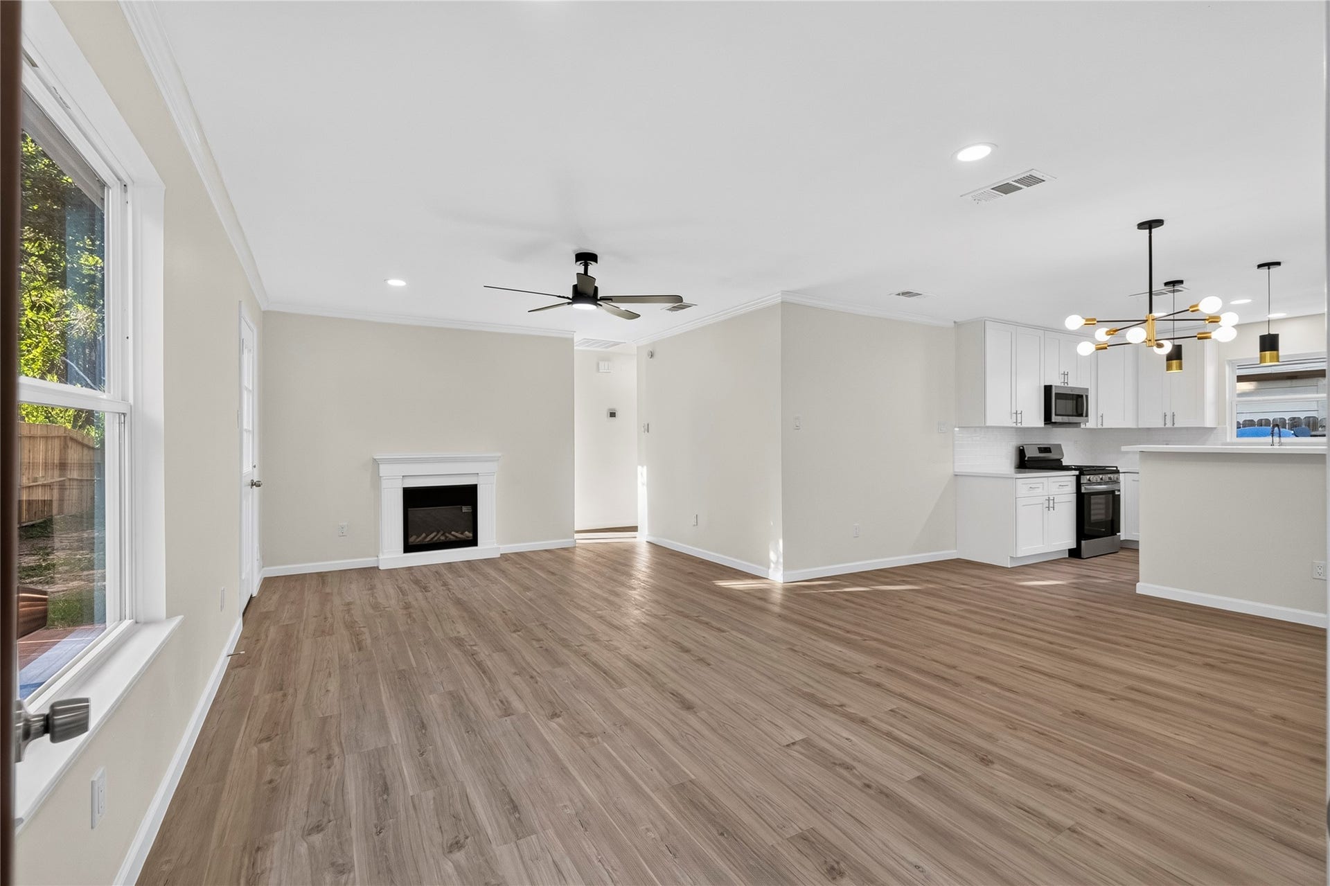 Living Dining Kitchen