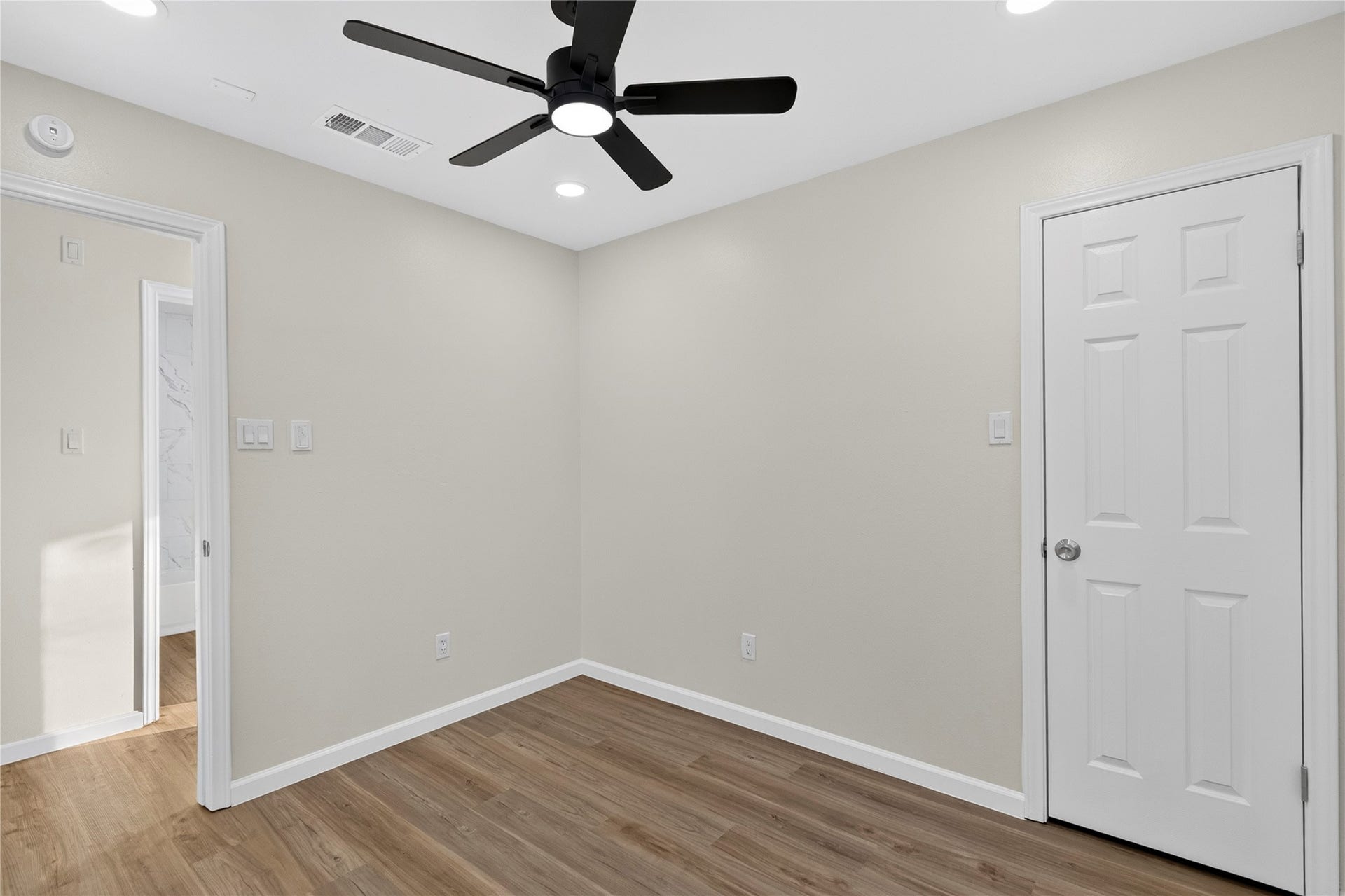 Second bedroom