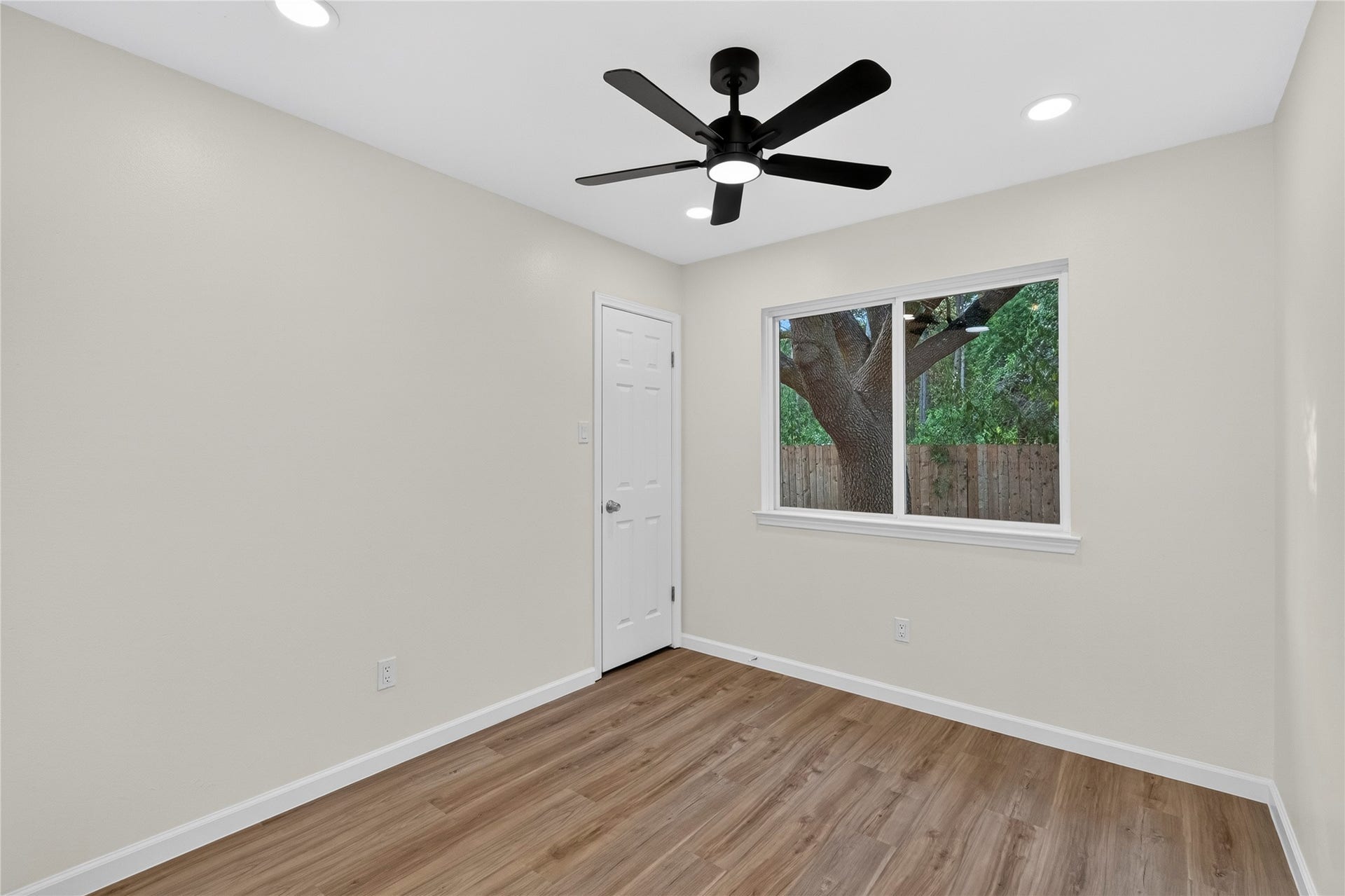 Second bedroom