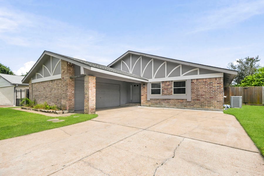 Property photo for 830 Seacliff Drive, Houston, TX