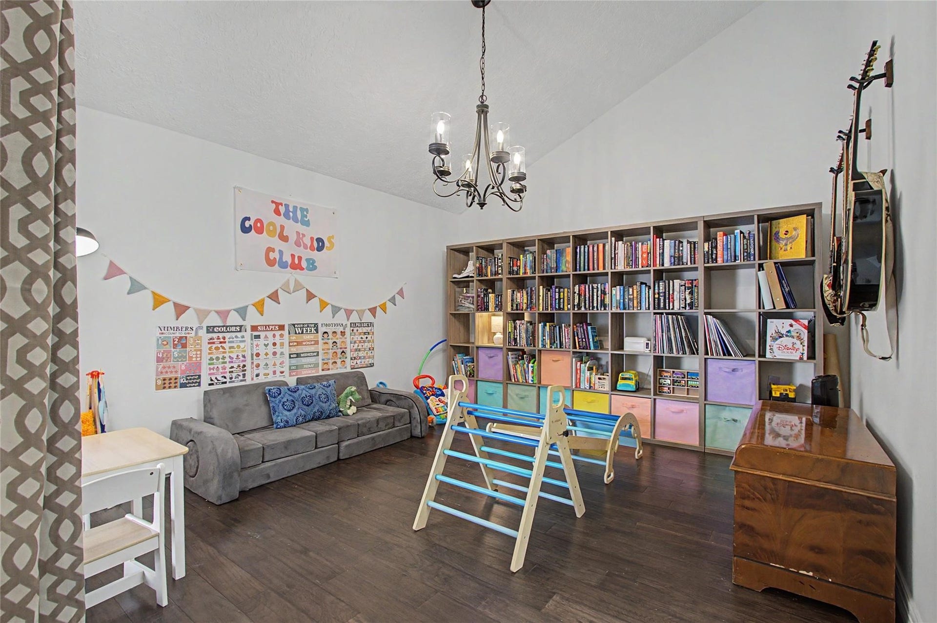 12007 Nova Drive, Houston, TX 77077 12007 Nova Drive, Houston, TX 77077