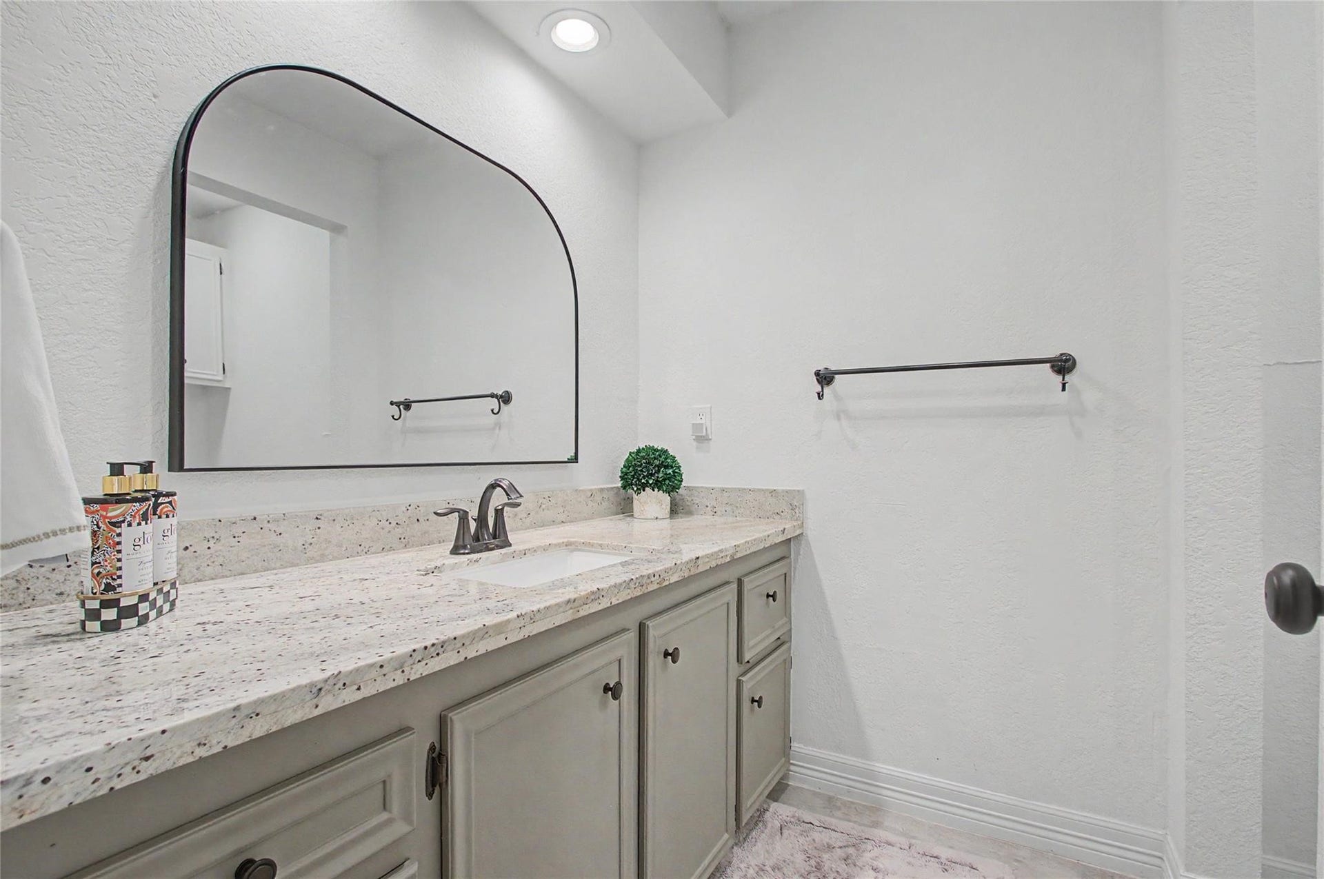 12007 Nova Drive, Houston, TX 77077 12007 Nova Drive, Houston, TX 77077