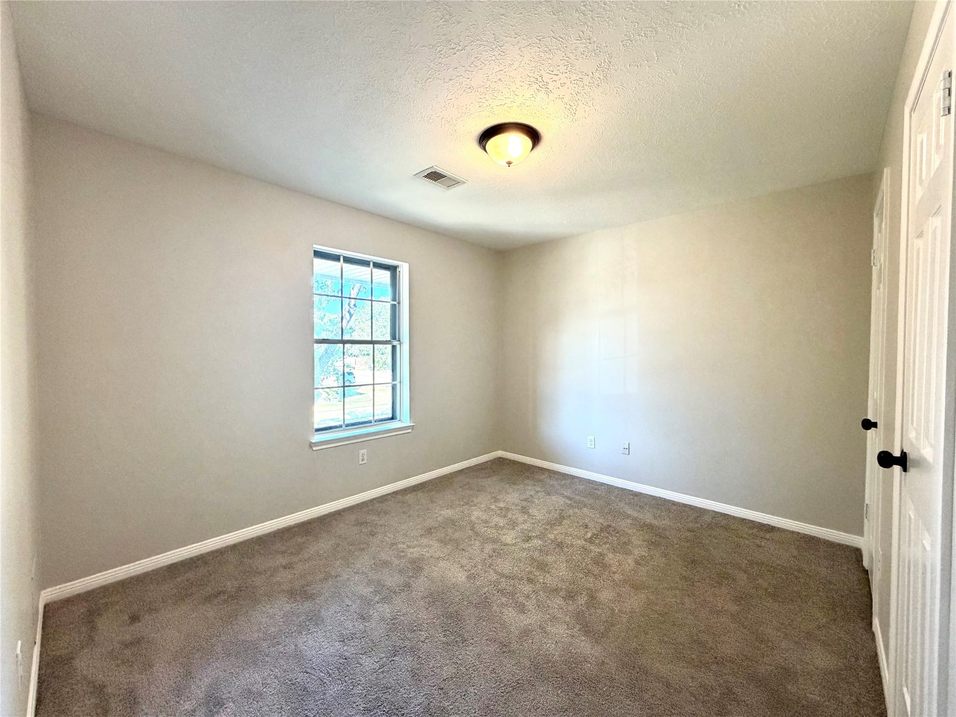 3825 Redbud Drive, La Porte, TX 77571 Second Bedroom