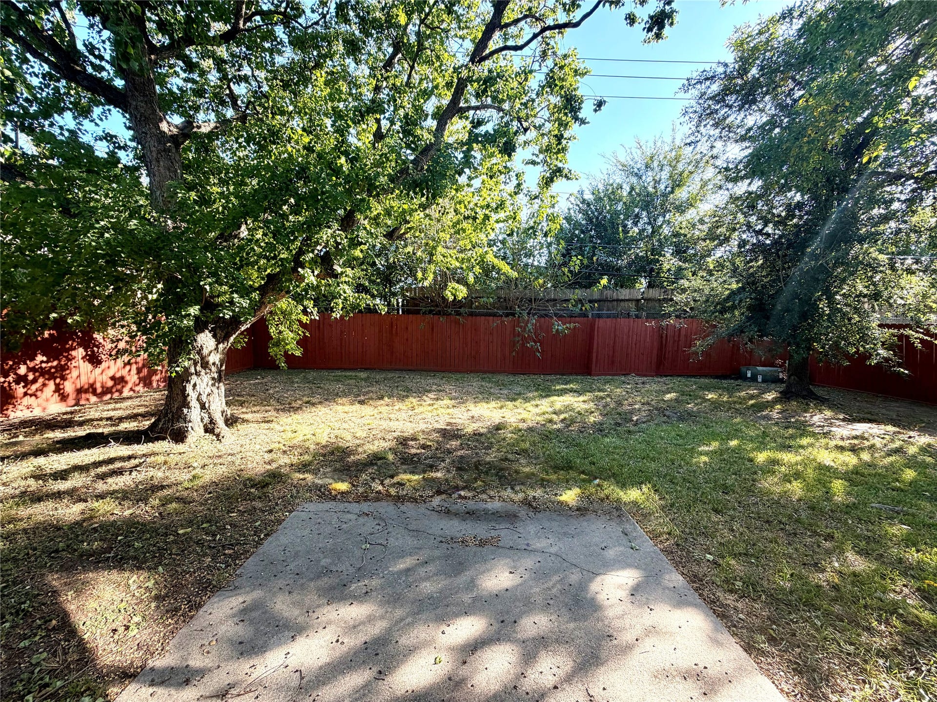 3825 Redbud Drive, La Porte, TX 77571 Spacious Backyard