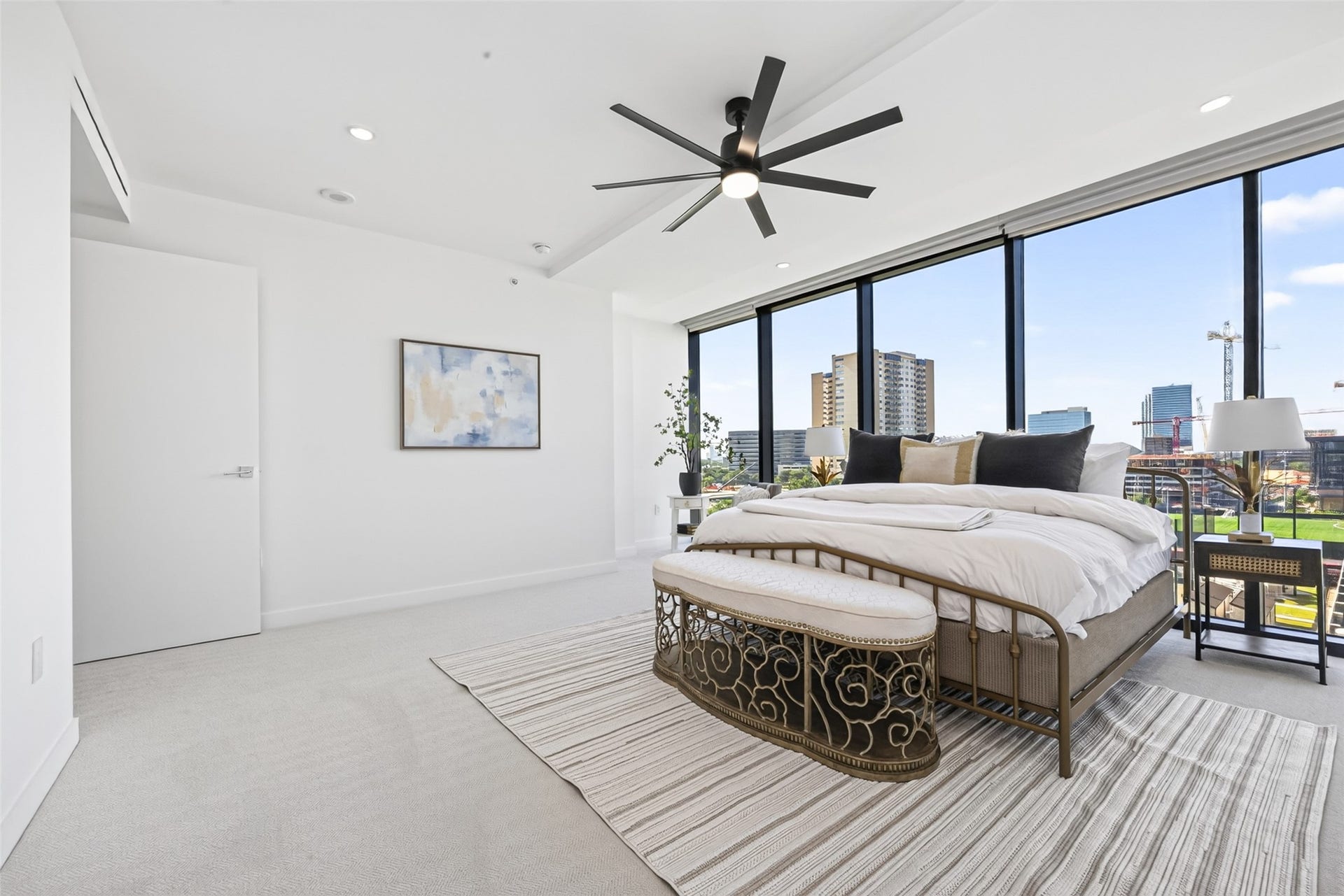 3433 Westheimer Road, #702, Houston, TX 77027 Spacious primary suite