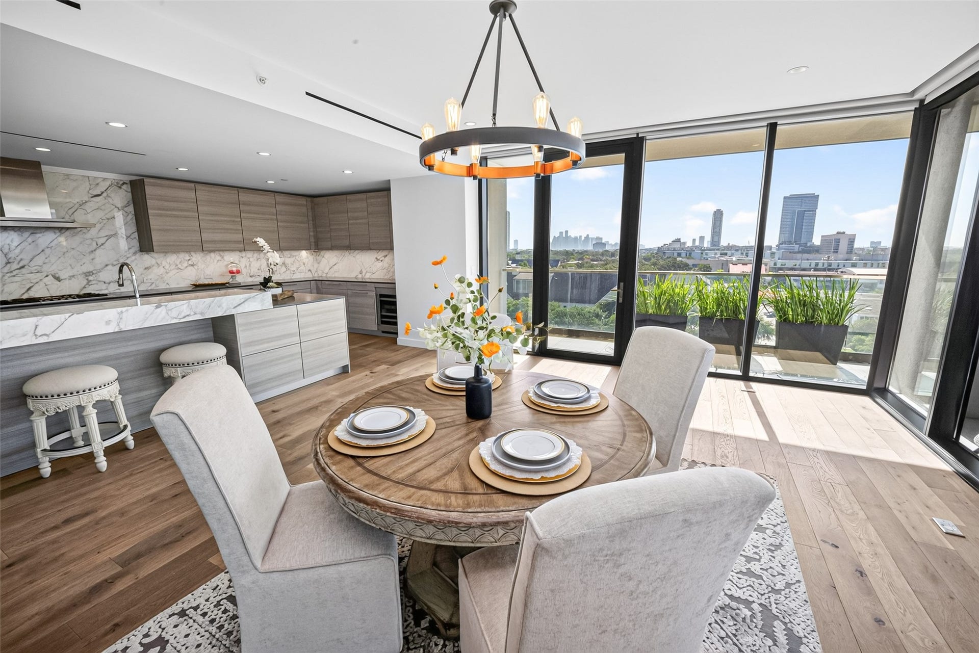 3433 Westheimer Road, #702, Houston, TX 77027 Gorgeous views of downtown