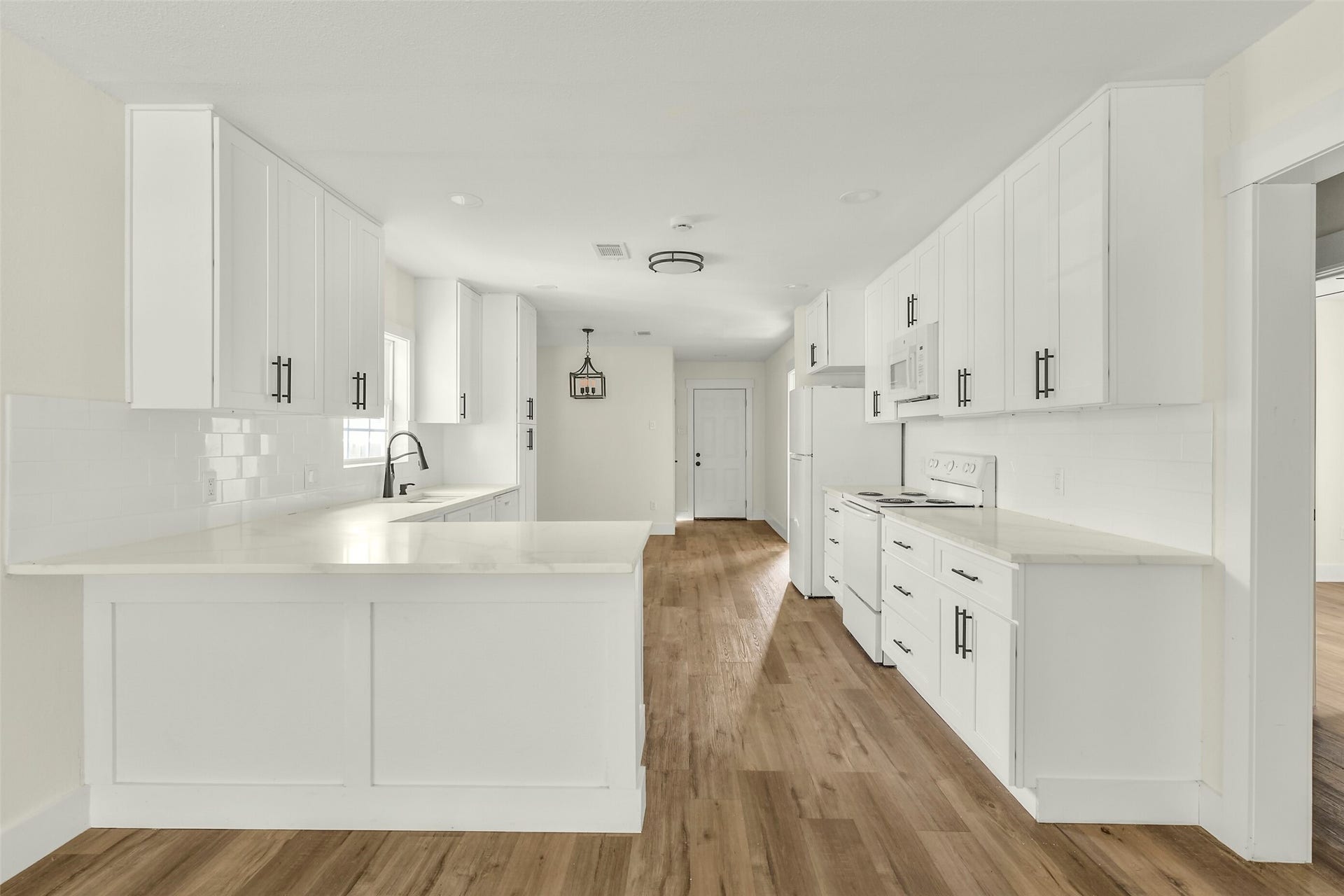 2216 New Jersey Street, Baytown, TX 77520 2216 New Jersey Street, Baytown, TX 77520