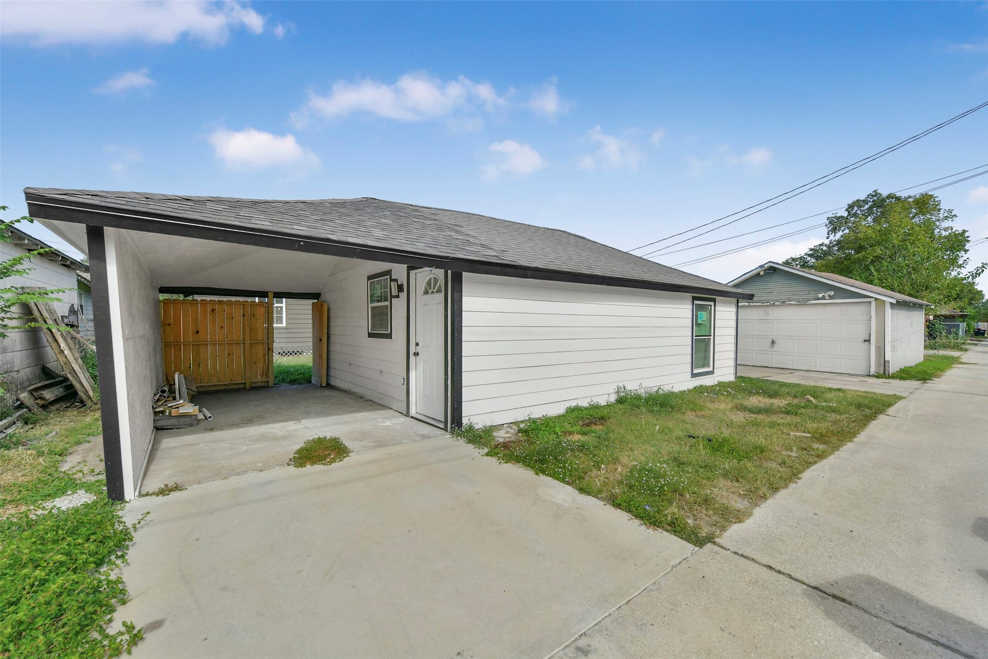2216 New Jersey Street, Baytown, TX 77520 2216 New Jersey Street, Baytown, TX 77520
