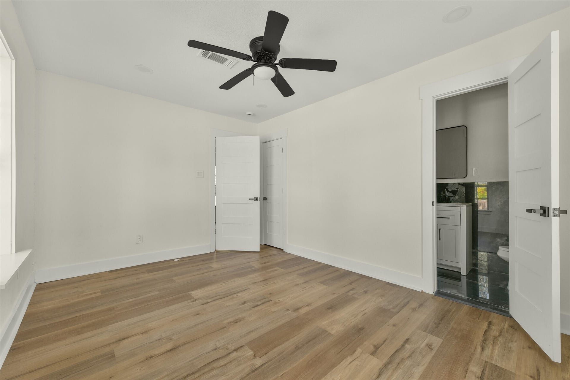 2216 New Jersey Street, Baytown, TX 77520 Primary Bedroom View #2