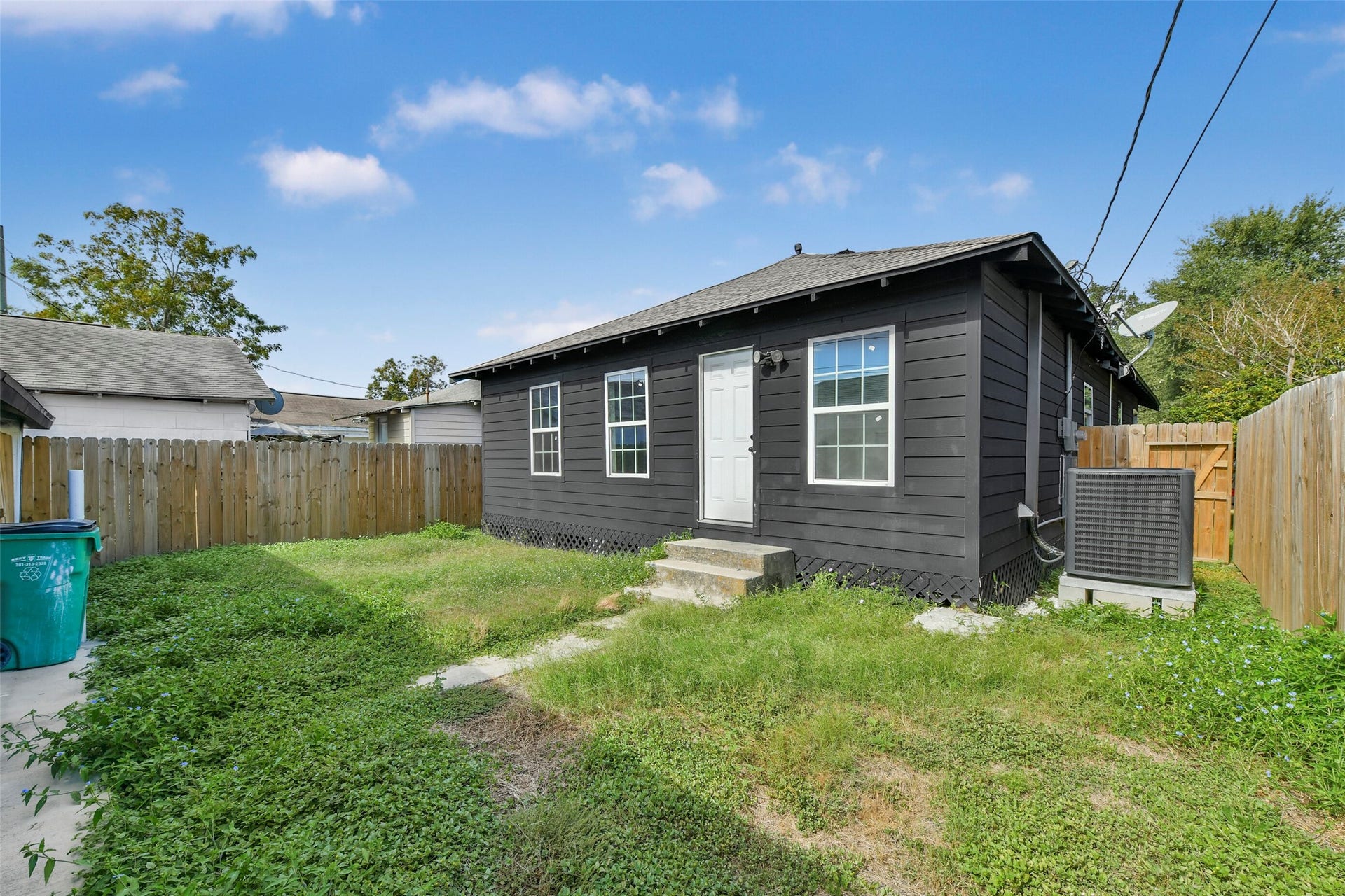 2216 New Jersey Street, Baytown, TX 77520 2216 New Jersey Street, Baytown, TX 77520