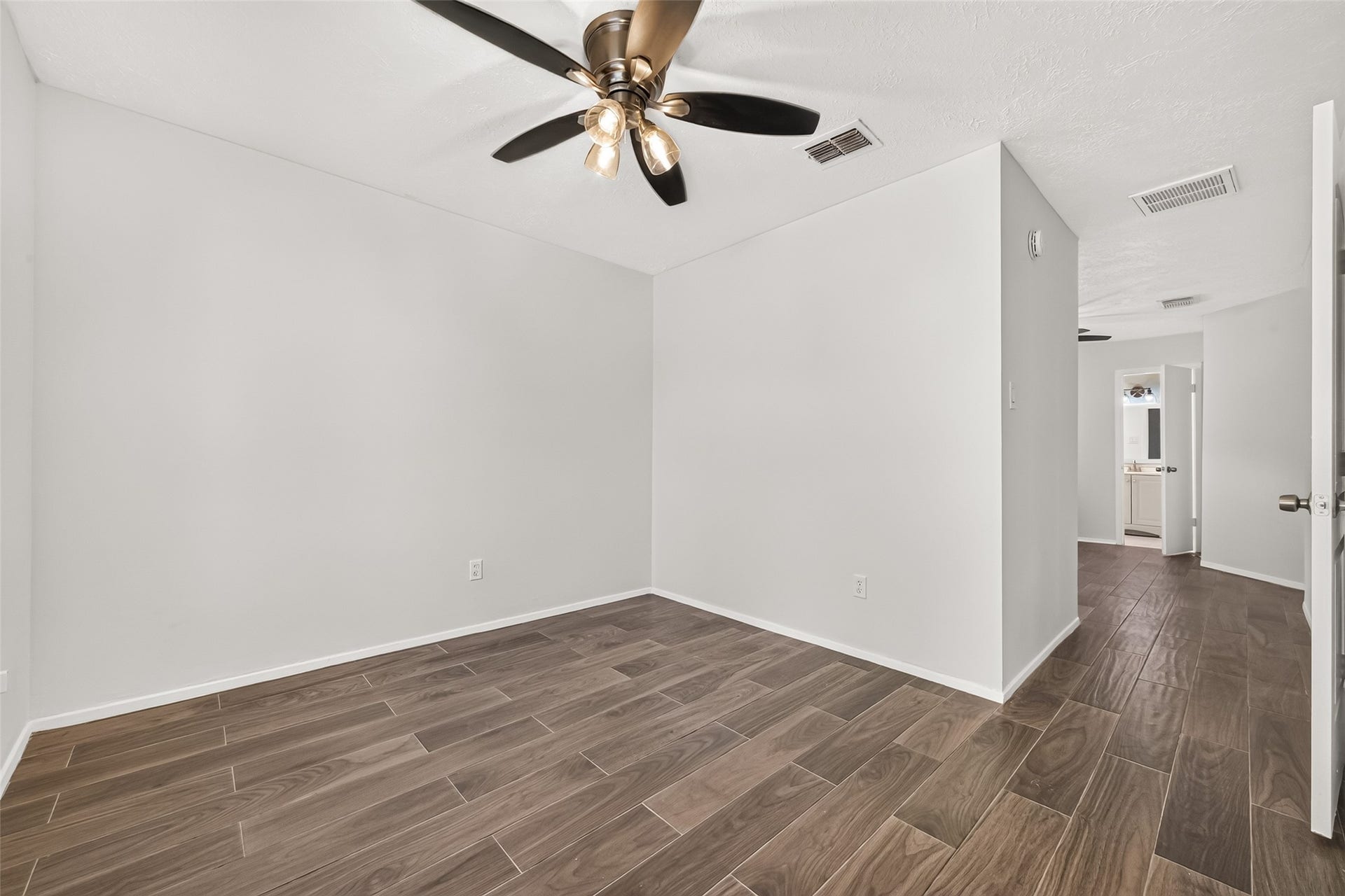 1002 Kenforest Drive, Missouri City, TX 77489 1002 Kenforest Drive, Missouri City, TX 77489