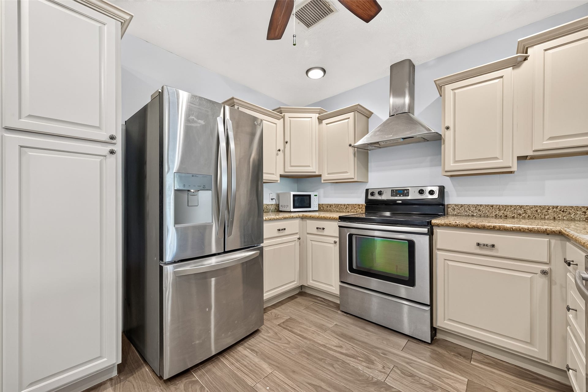 1002 Kenforest Drive, Missouri City, TX 77489 1002 Kenforest Drive, Missouri City, TX 77489