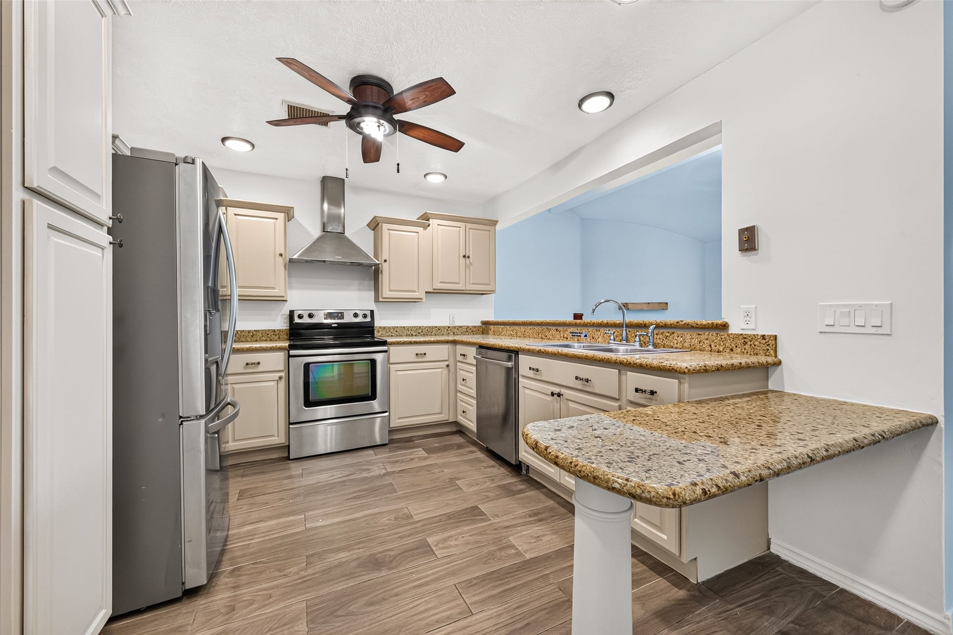 1002 Kenforest Drive, Missouri City, TX 77489 1002 Kenforest Drive, Missouri City, TX 77489