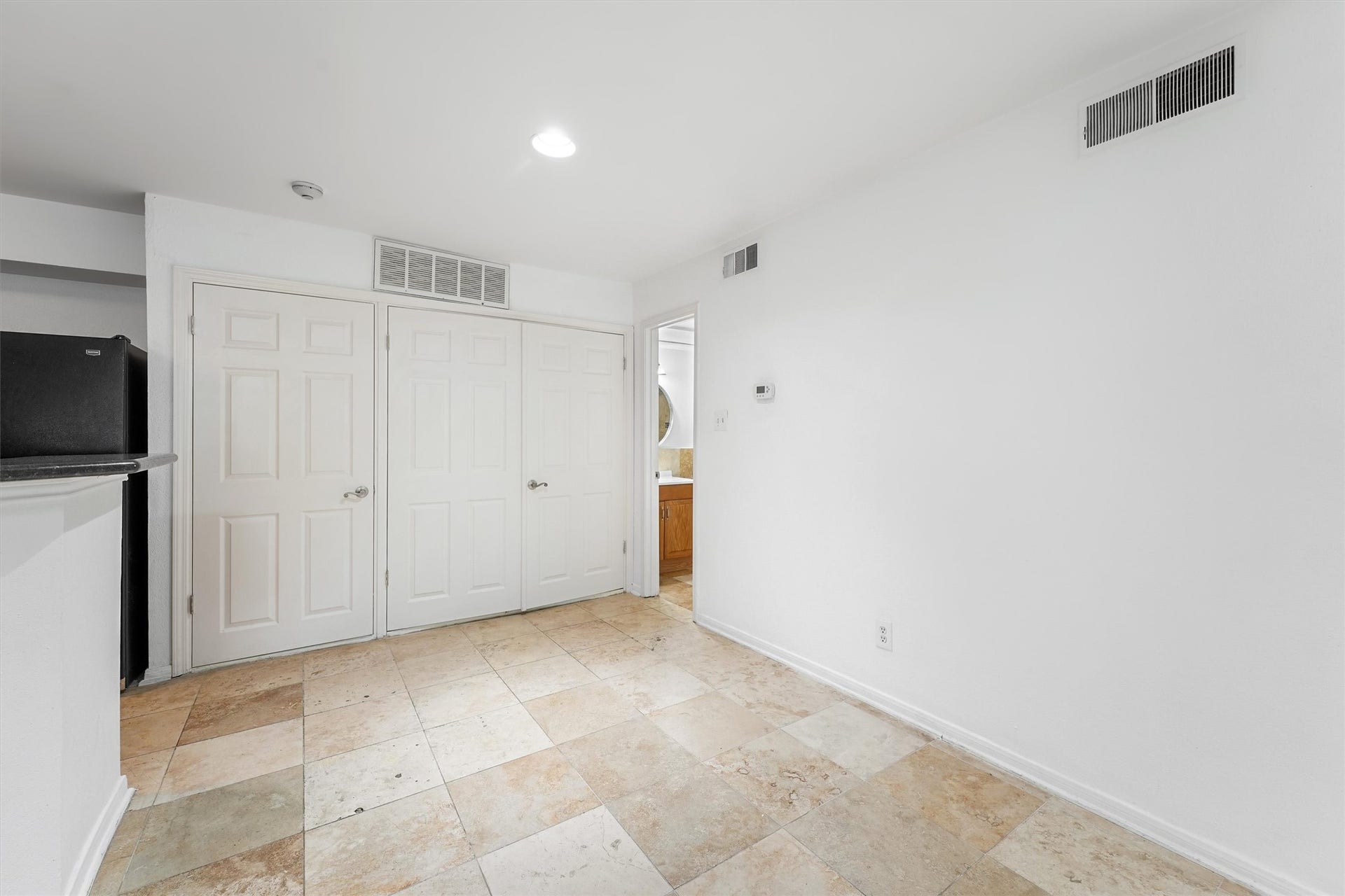 2300 Old Spanish Trail, #1010, Houston, TX 77054 2300 Old Spanish Trail, #1010, Houston, TX 77054