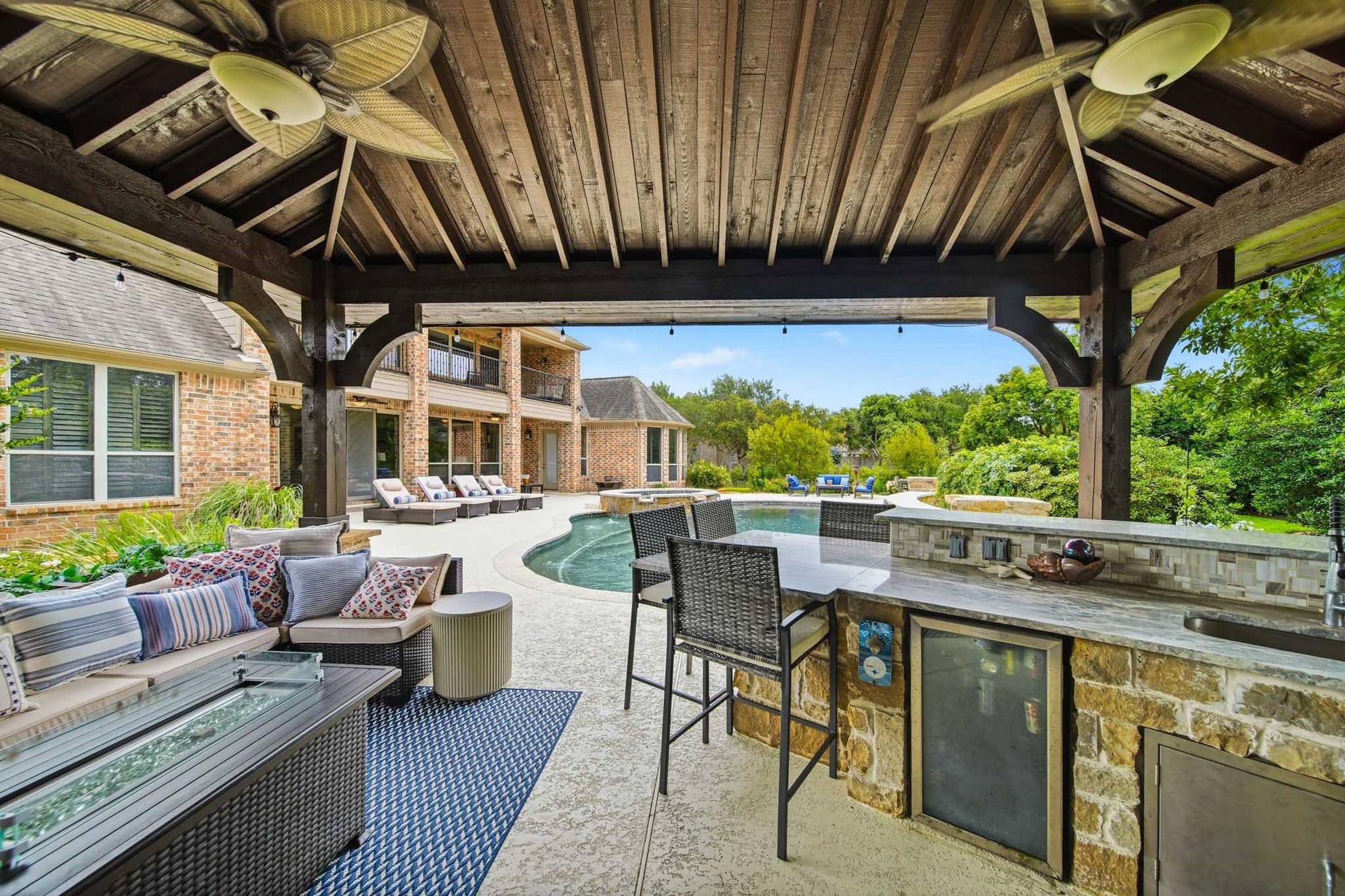 18 Waters Lake Boulevard, Missouri City, TX 77459 18 Waters Lake Boulevard, Missouri City, TX 77459