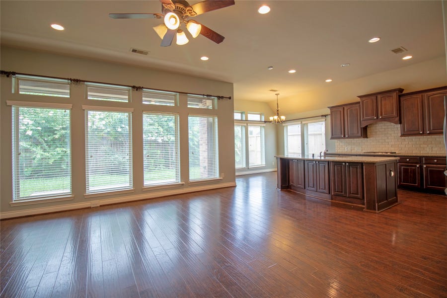 Property photo for 2019 Sunset Springs Drive, Pearland, TX
