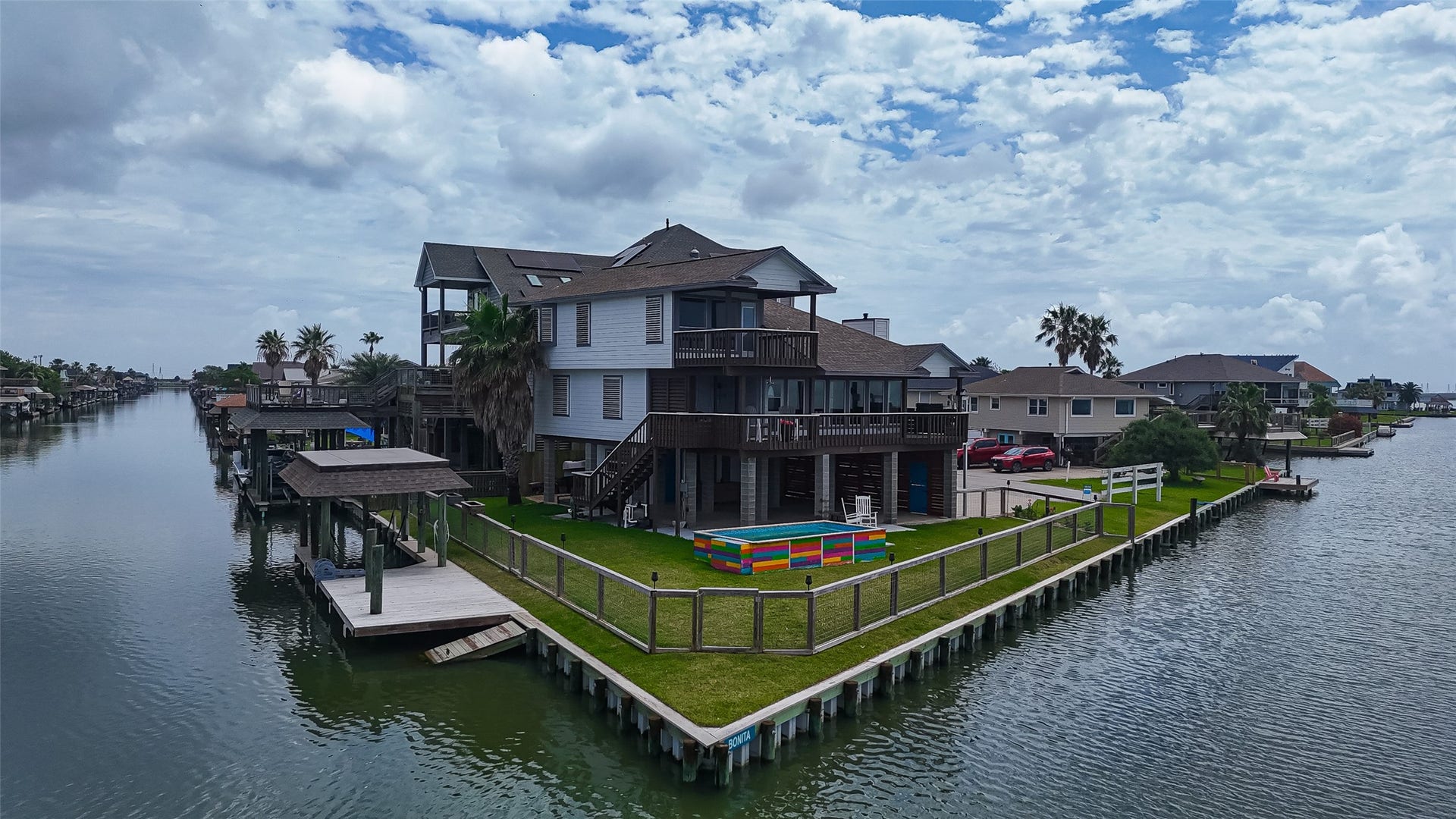 925 Bonita Street, Bayou Vista, TX 77563 925 Bonita Street, Bayou Vista, TX 77563