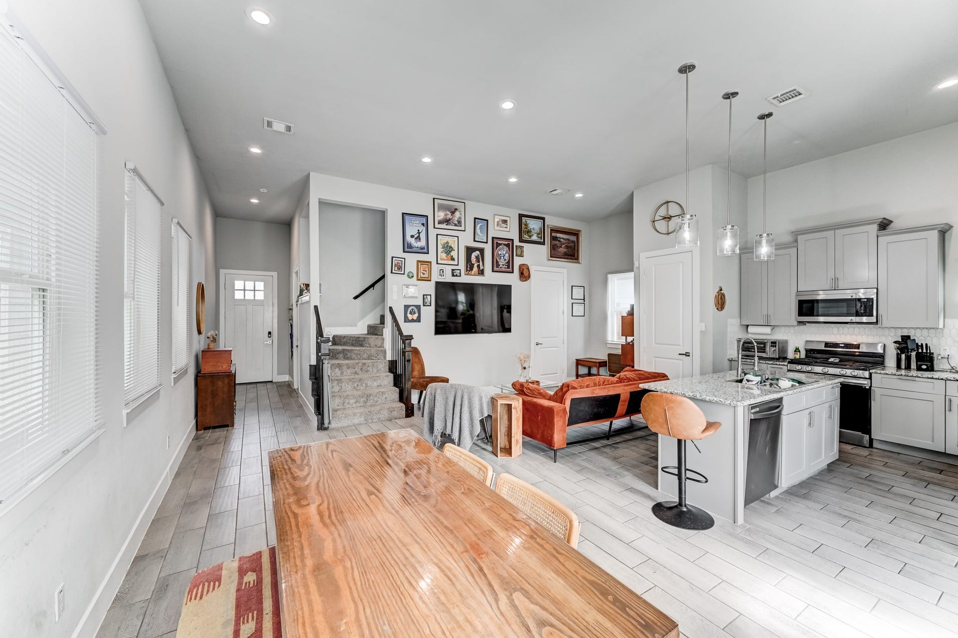 4806 Wilmington Street, Houston, TX 77033 4806 Wilmington Street, Houston, TX 77033