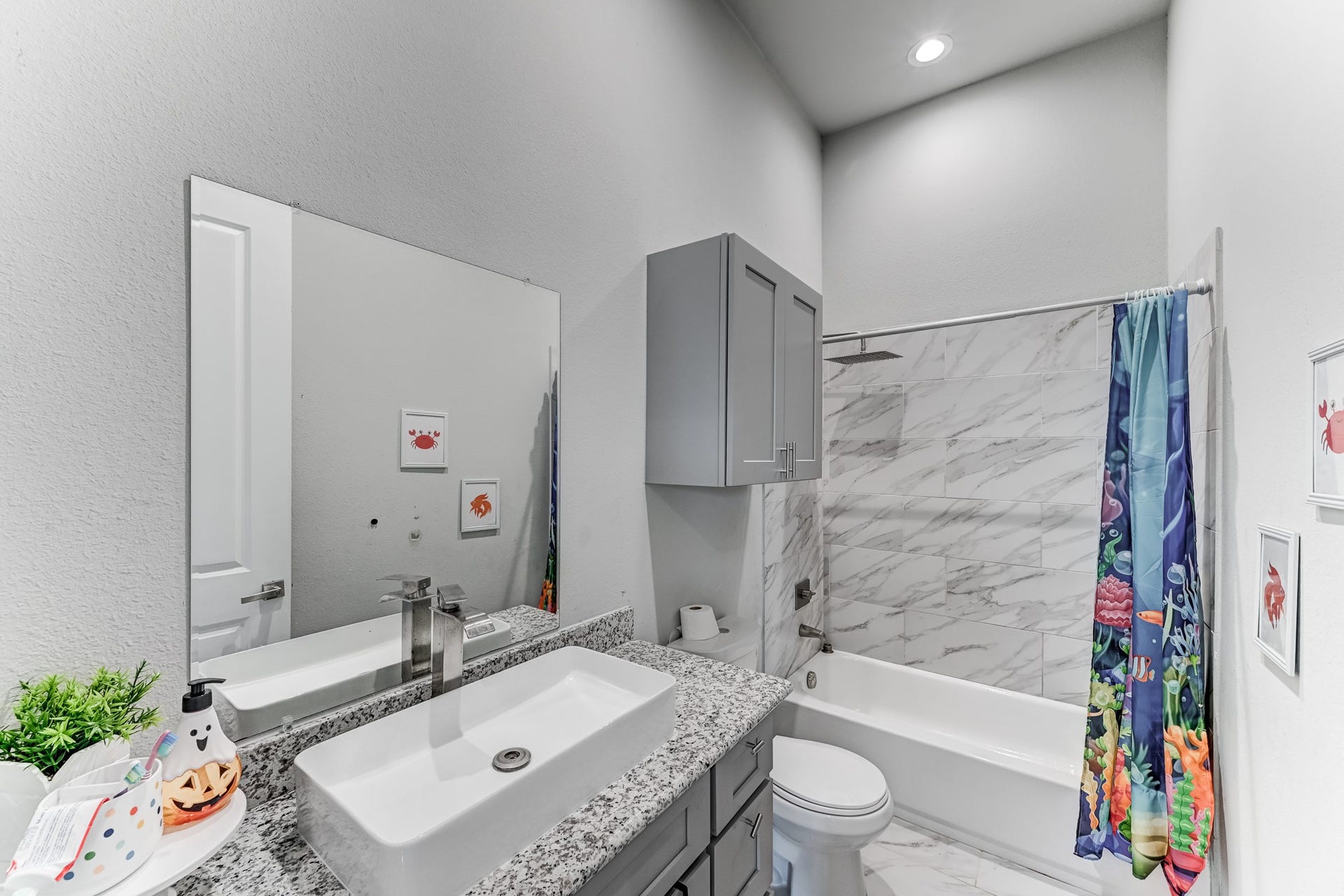 4806 Wilmington Street, Houston, TX 77033 4806 Wilmington Street, Houston, TX 77033
