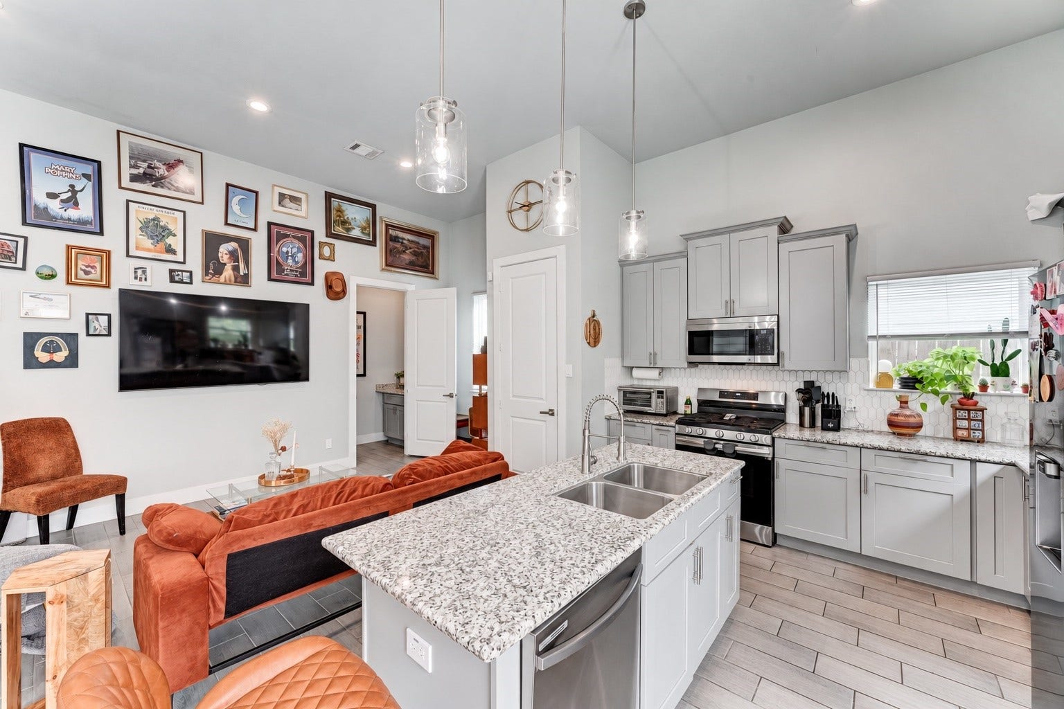 4806 Wilmington Street, Houston, TX 77033 4806 Wilmington Street, Houston, TX 77033