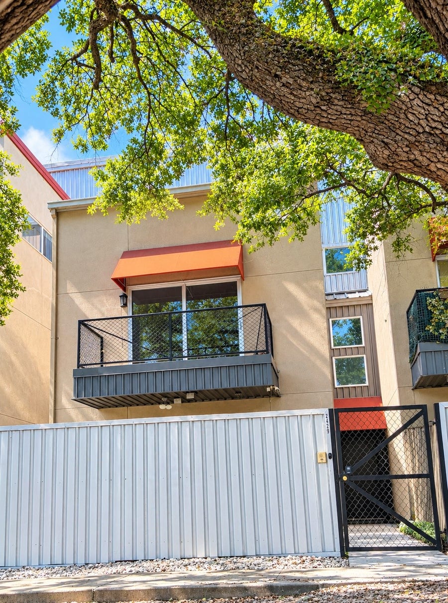 Property photo for 2429 Wentworth Street, Houston, TX