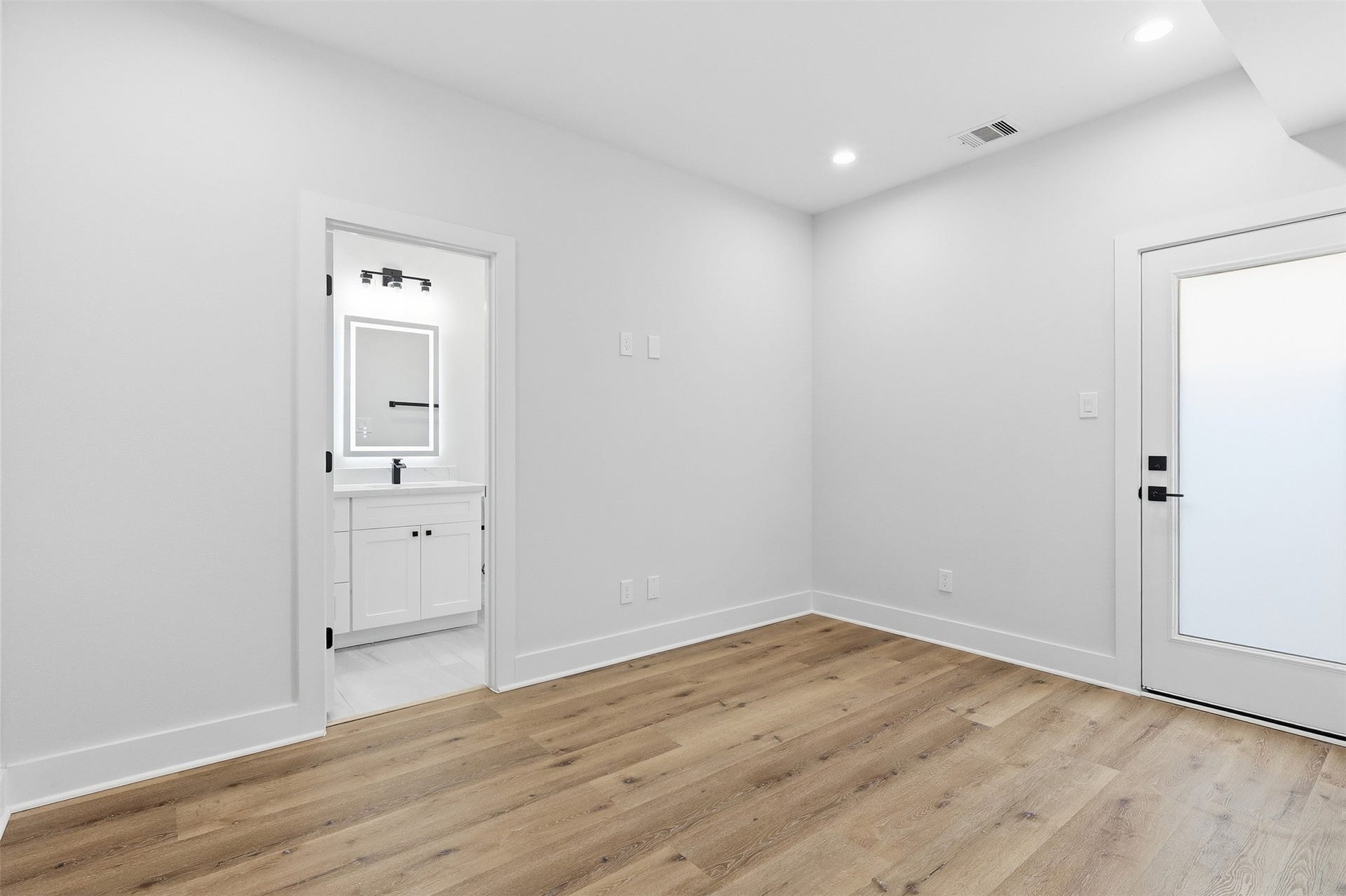 9403 Hammerly Boulevard, #G, Houston, TX 77080