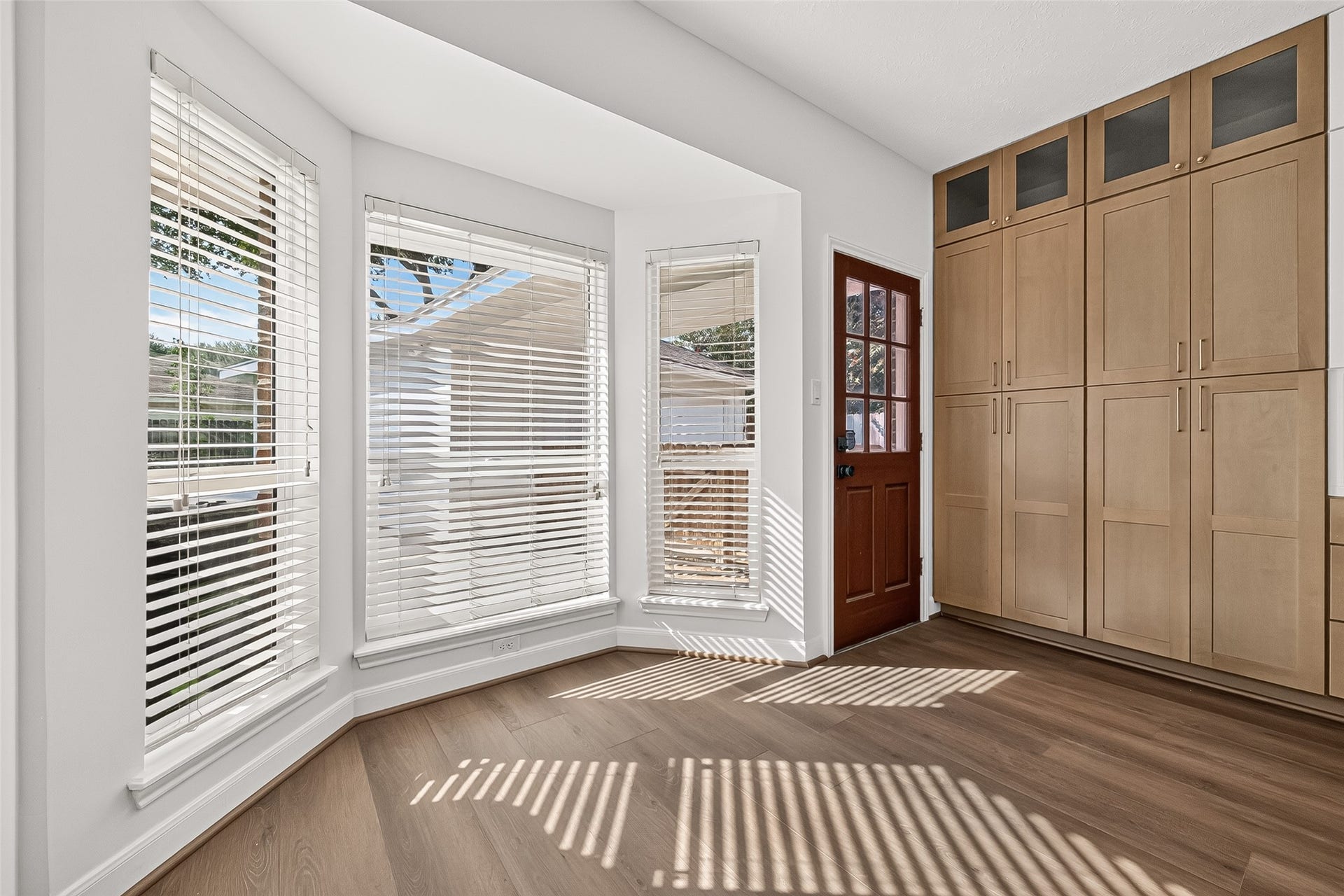 2006 Teakwood Place, Sugar Land, TX 77478 2006 Teakwood Place, Sugar Land, TX 77478