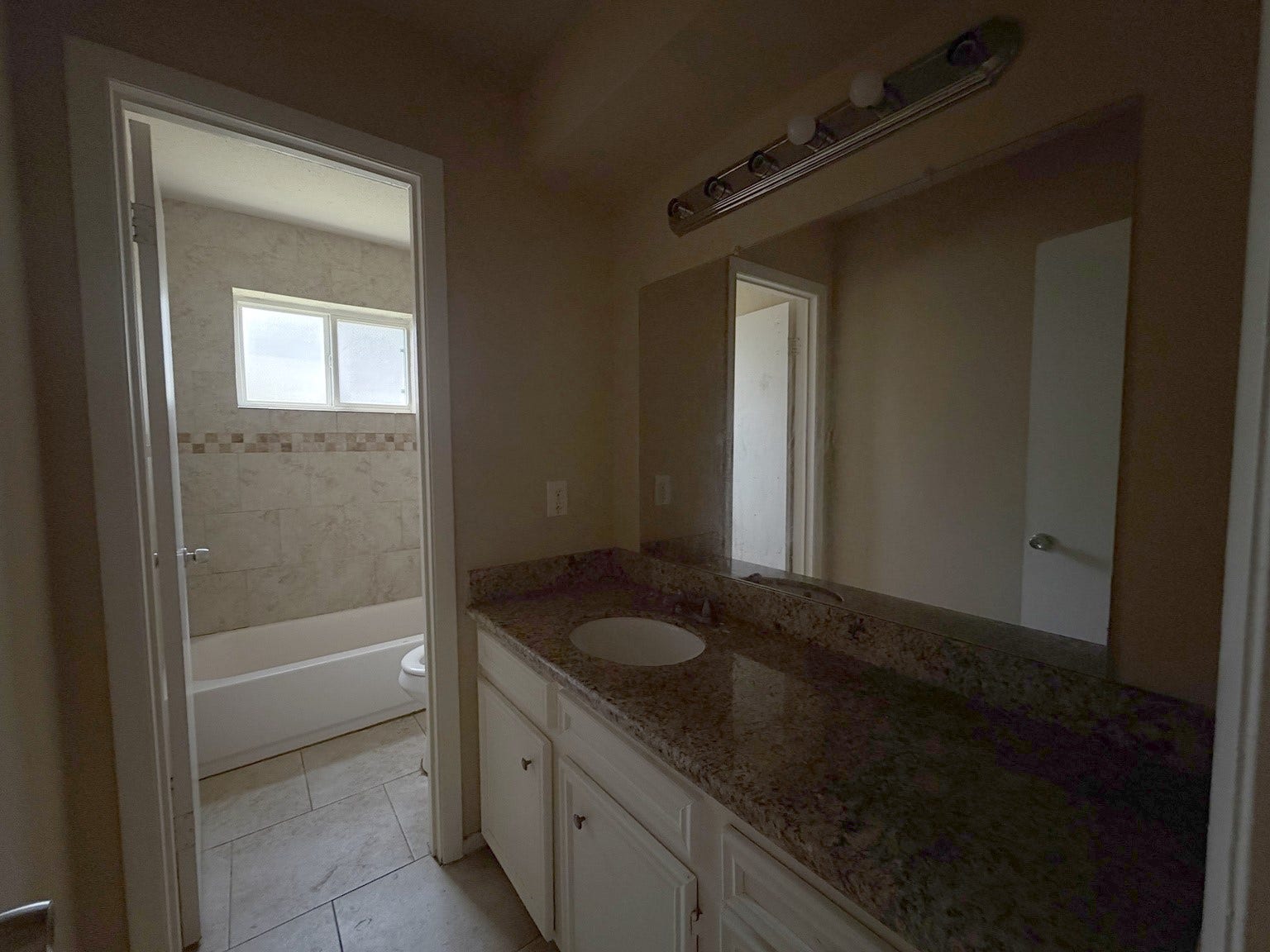4614 27th Street, Dickinson, TX 77539 4614 27th Street, Dickinson, TX 77539