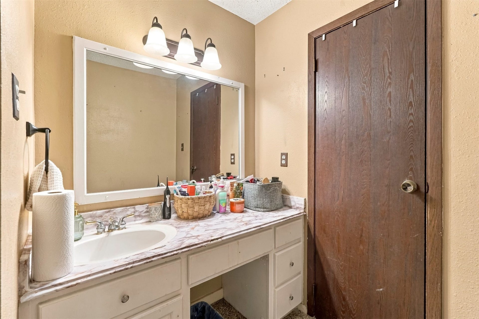 31715 Ironwood Drive, Waller, TX 77484 31715 Ironwood Drive, Waller, TX 77484