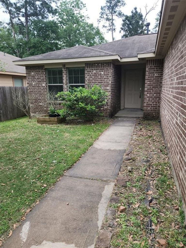 Property photo for 818 Lightningbug Lane, Conroe, TX