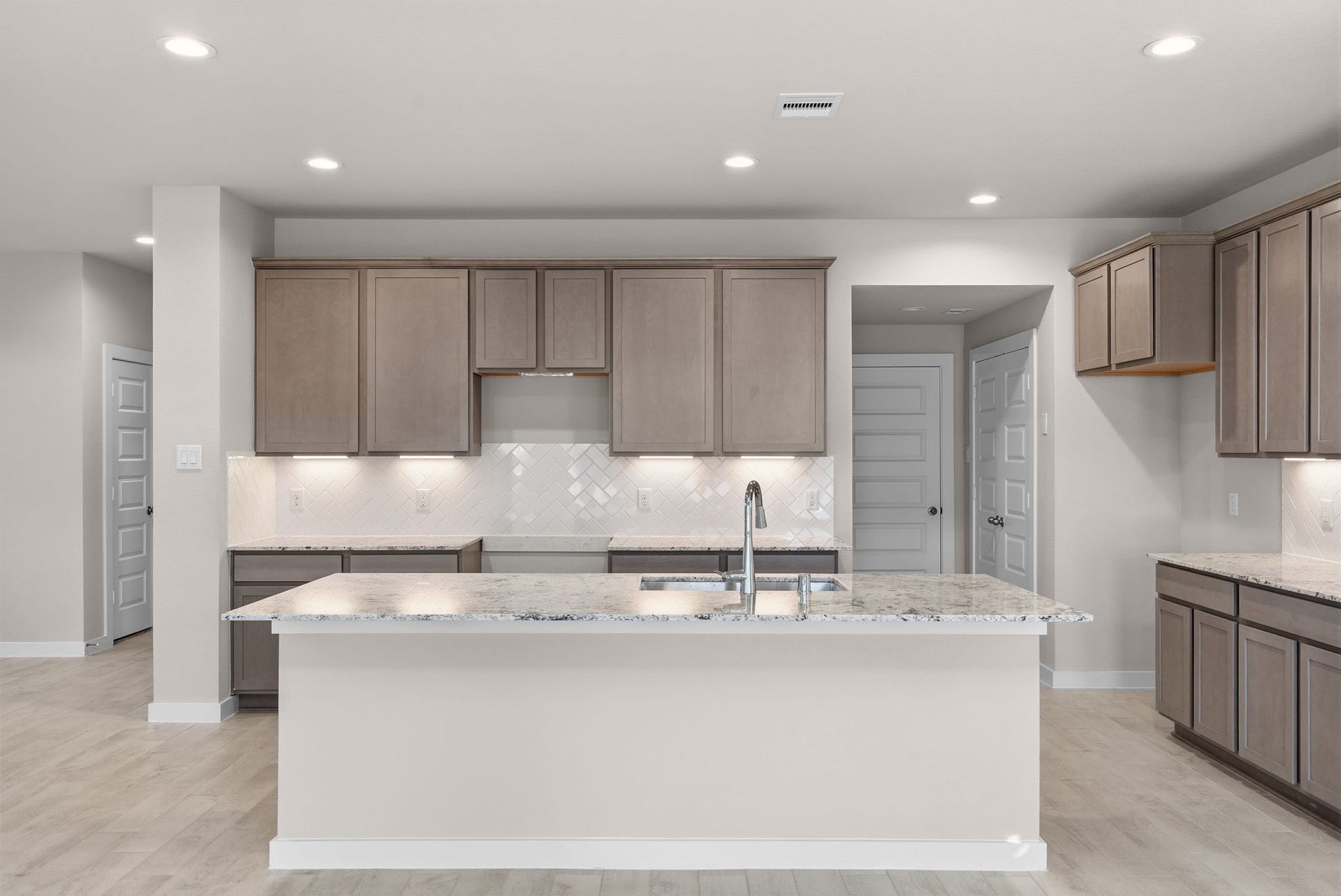 1732 Pecan Woods Lane, Conroe, TX 77301 representative photo