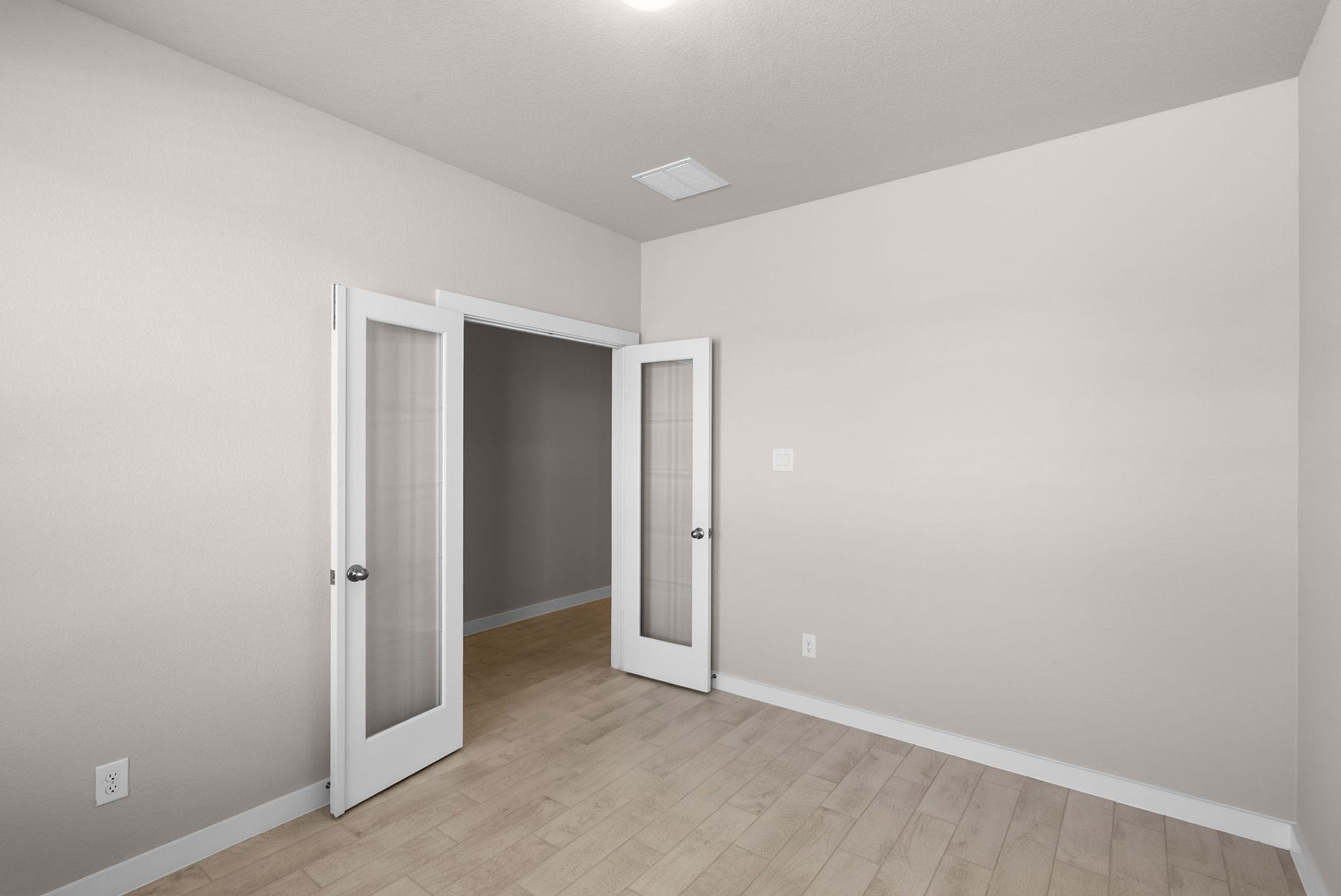 1732 Pecan Woods Lane, Conroe, TX 77301 representative photo