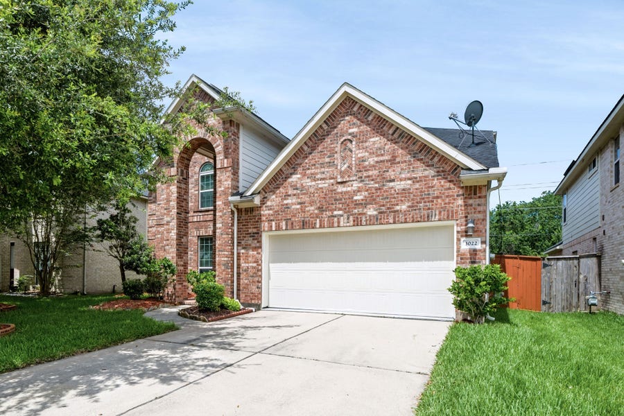 Property photo for 3022 Palm Harbour Drive, Missouri City, TX