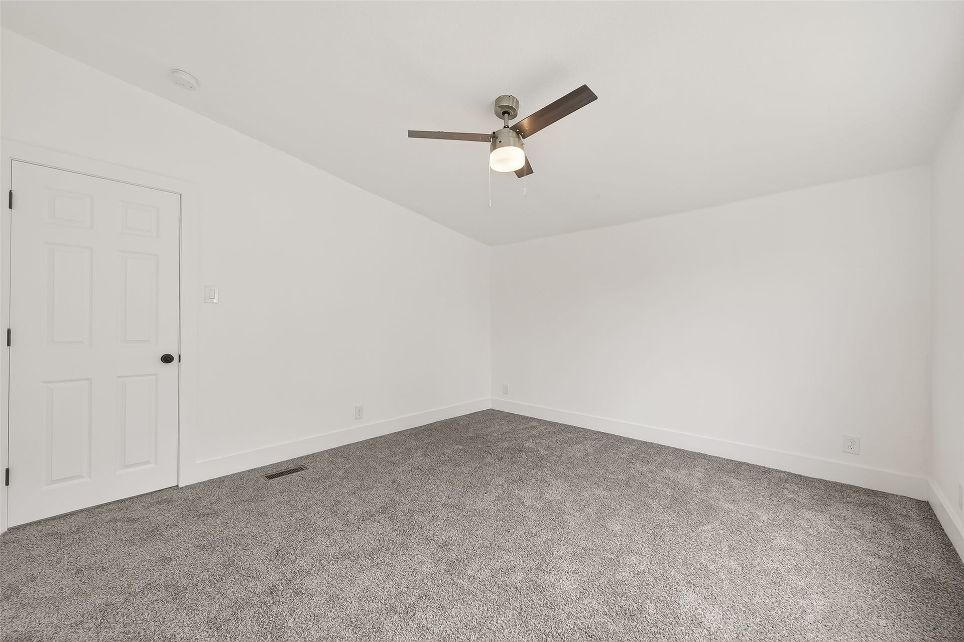 15236 Heavenly Acres Drive, Willis, TX 77318