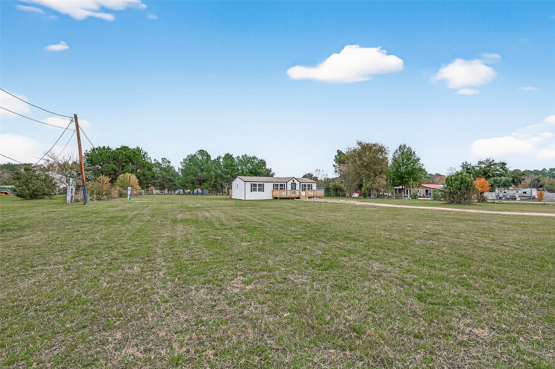 15236 Heavenly Acres Drive, Willis, TX 77318
