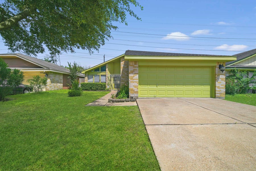 Property photo for 10723 Emery Drive, Houston, TX