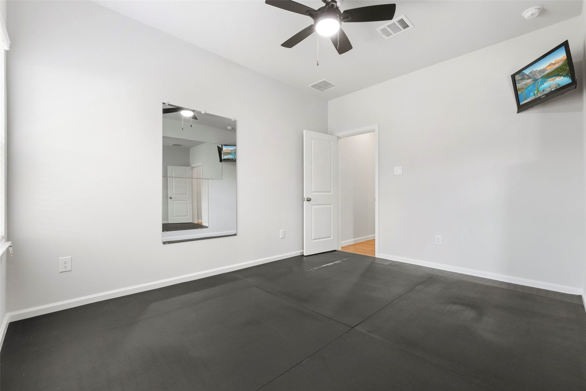 5815 Jade Crest Court, Montgomery, TX 77316