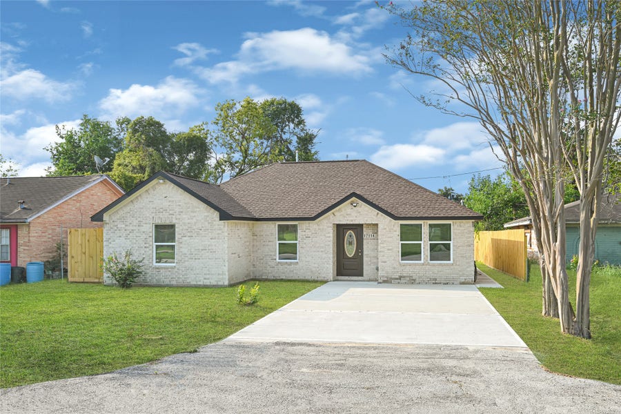Property photo for 17114 Hall Shepperd Road, Houston, TX